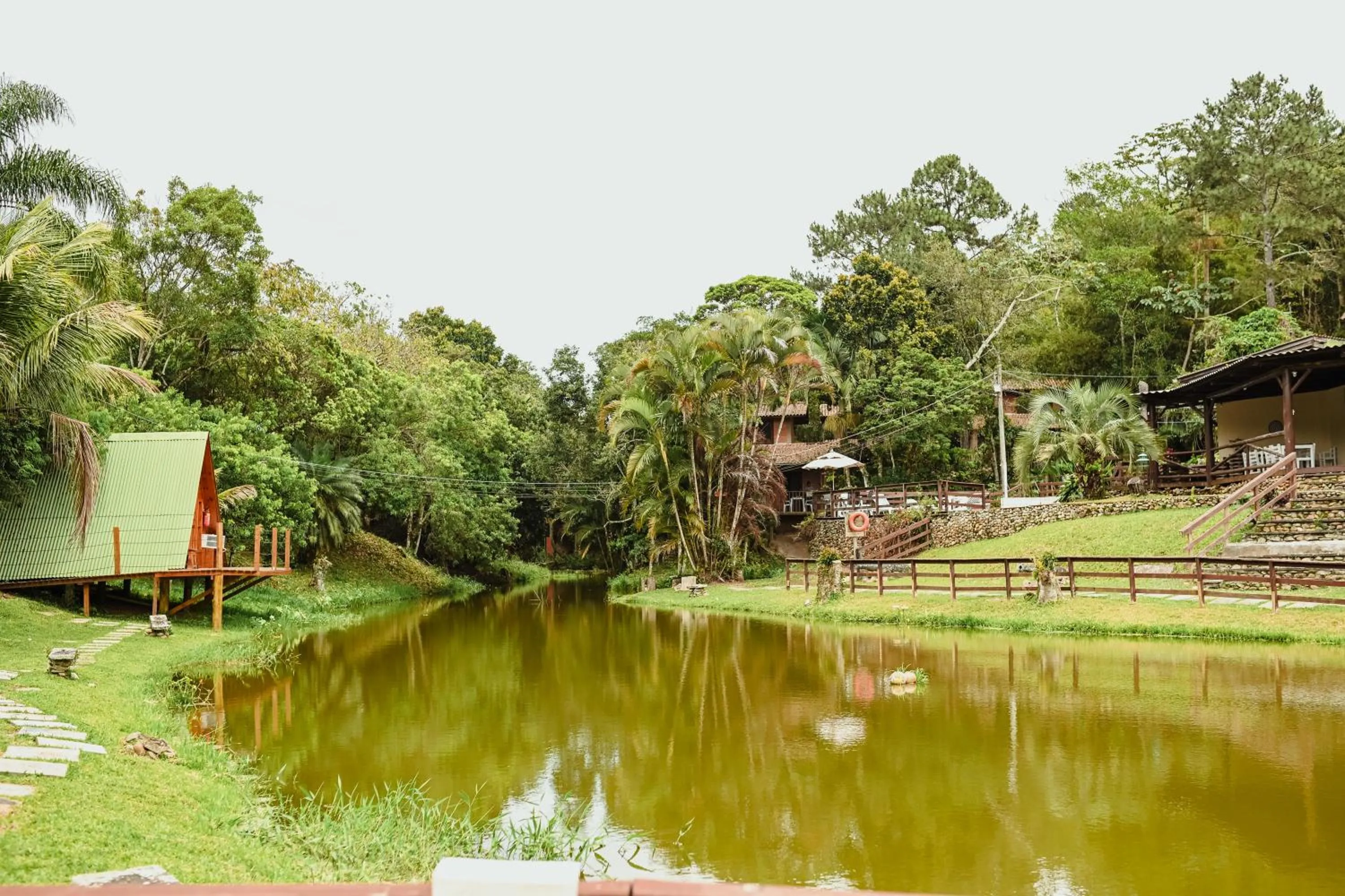 Lake view in Pousada Nosso Bosque