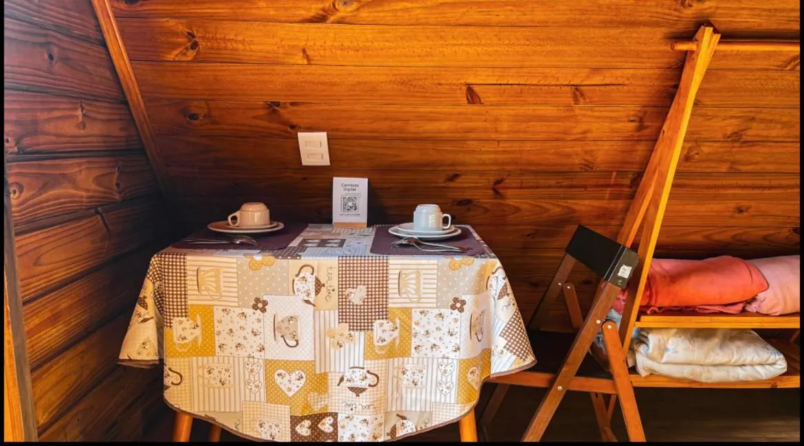 Property building, Bed in Pousada Nosso Bosque