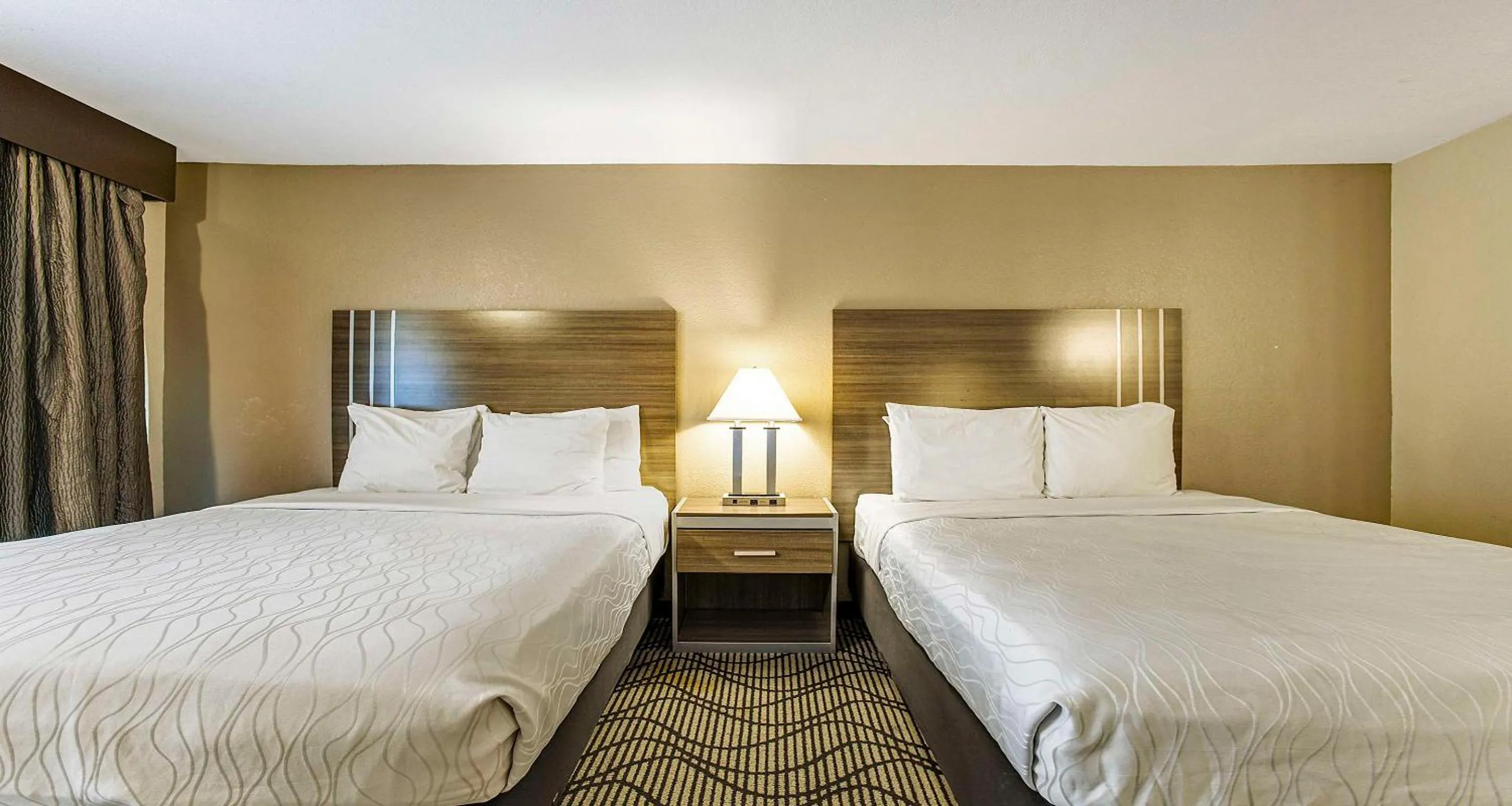 Bedroom, Bed in SureStay Plus Hotel by Best Western Sacramento North