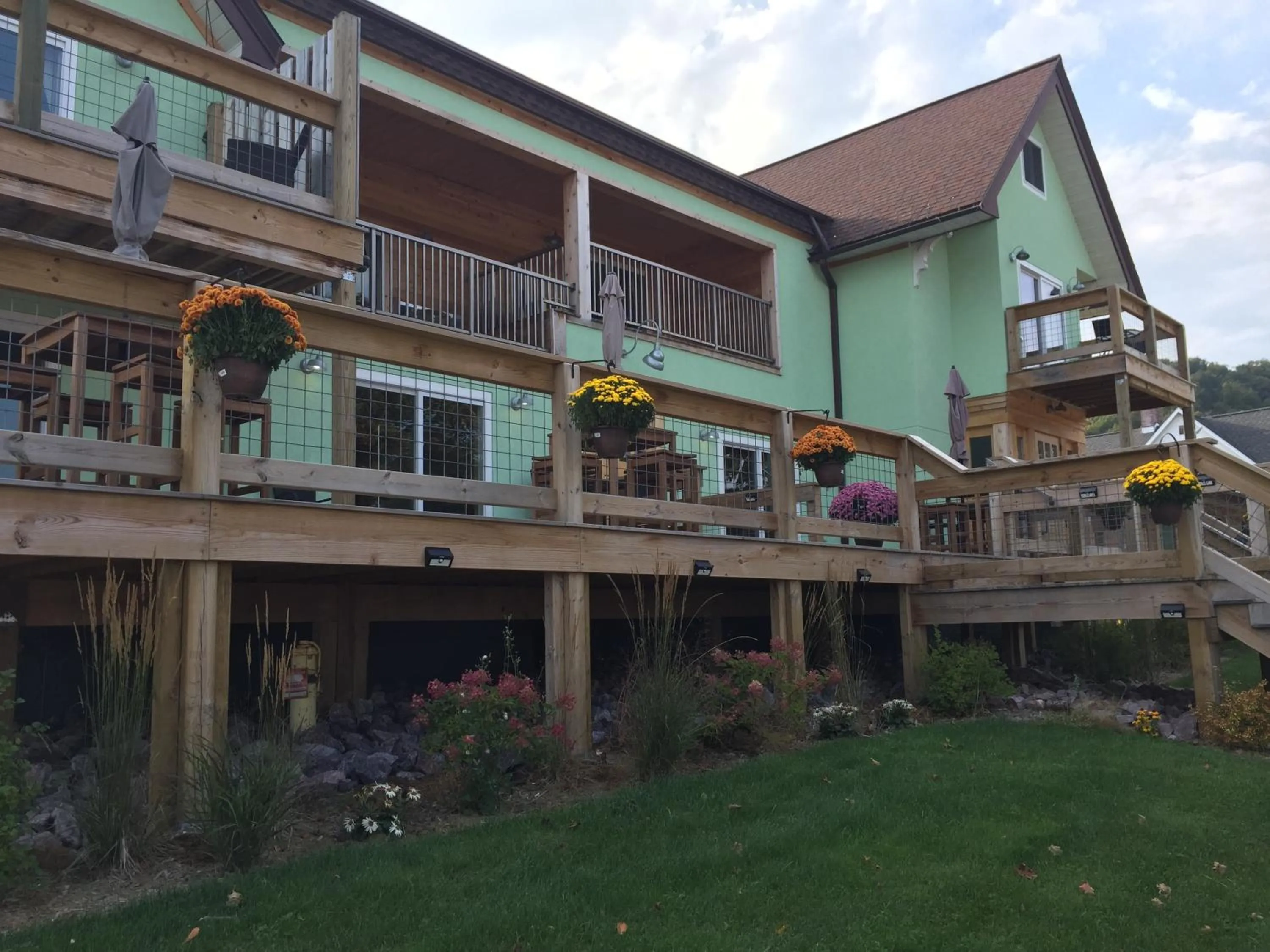 Property building in Roam Inn