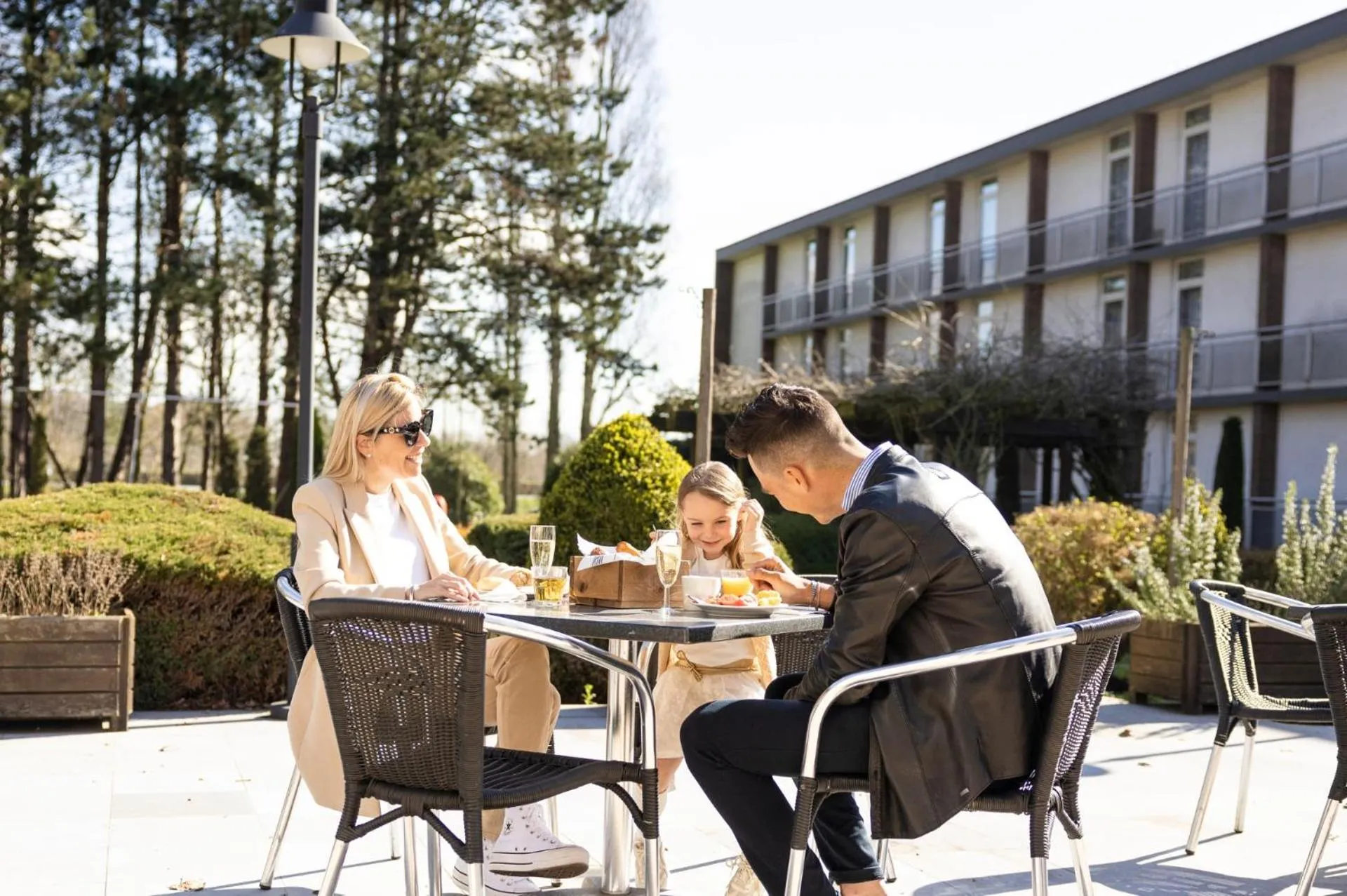 Restaurant/places to eat in Green Park Hotel Brugge