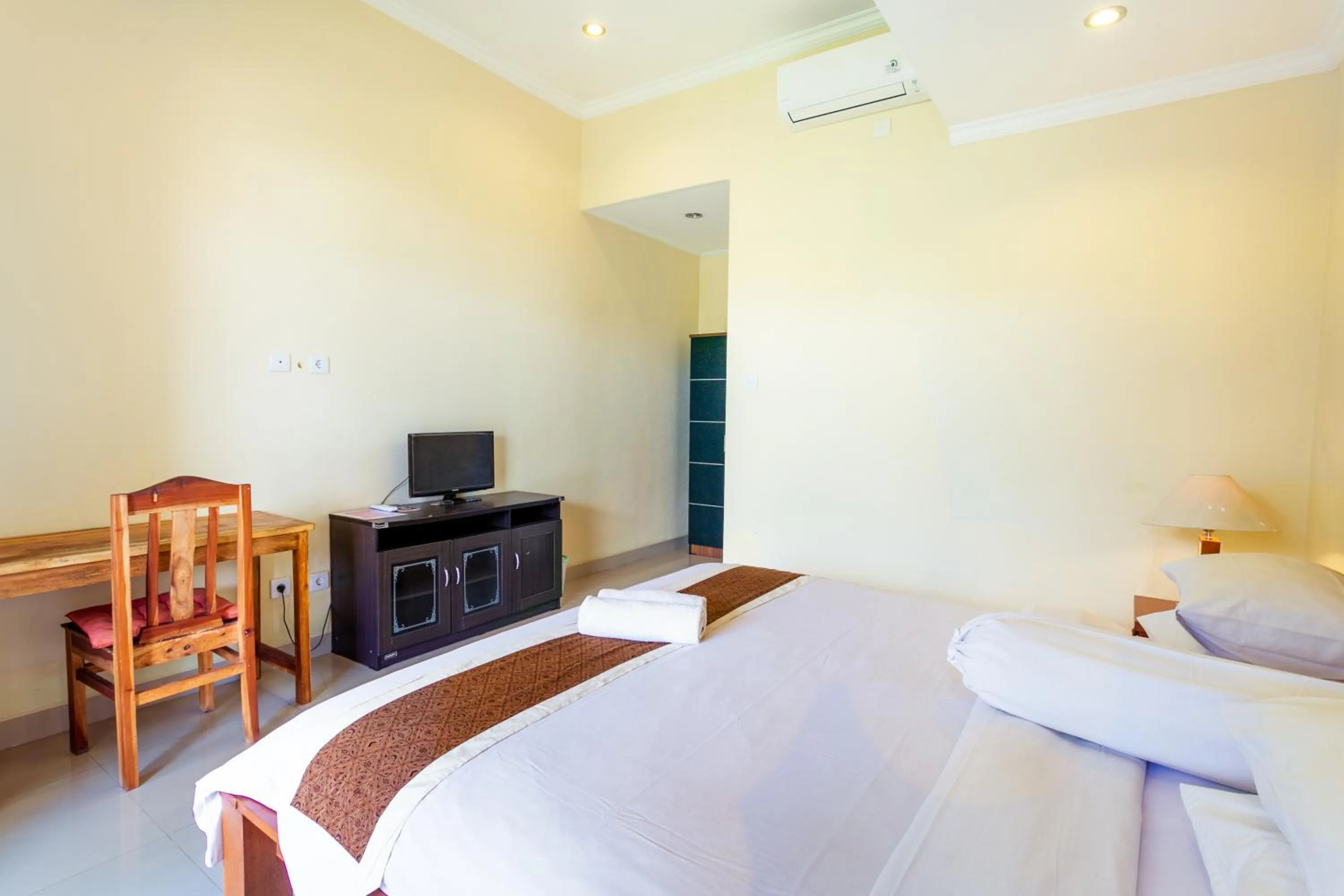 Bed in Sakura Guest House