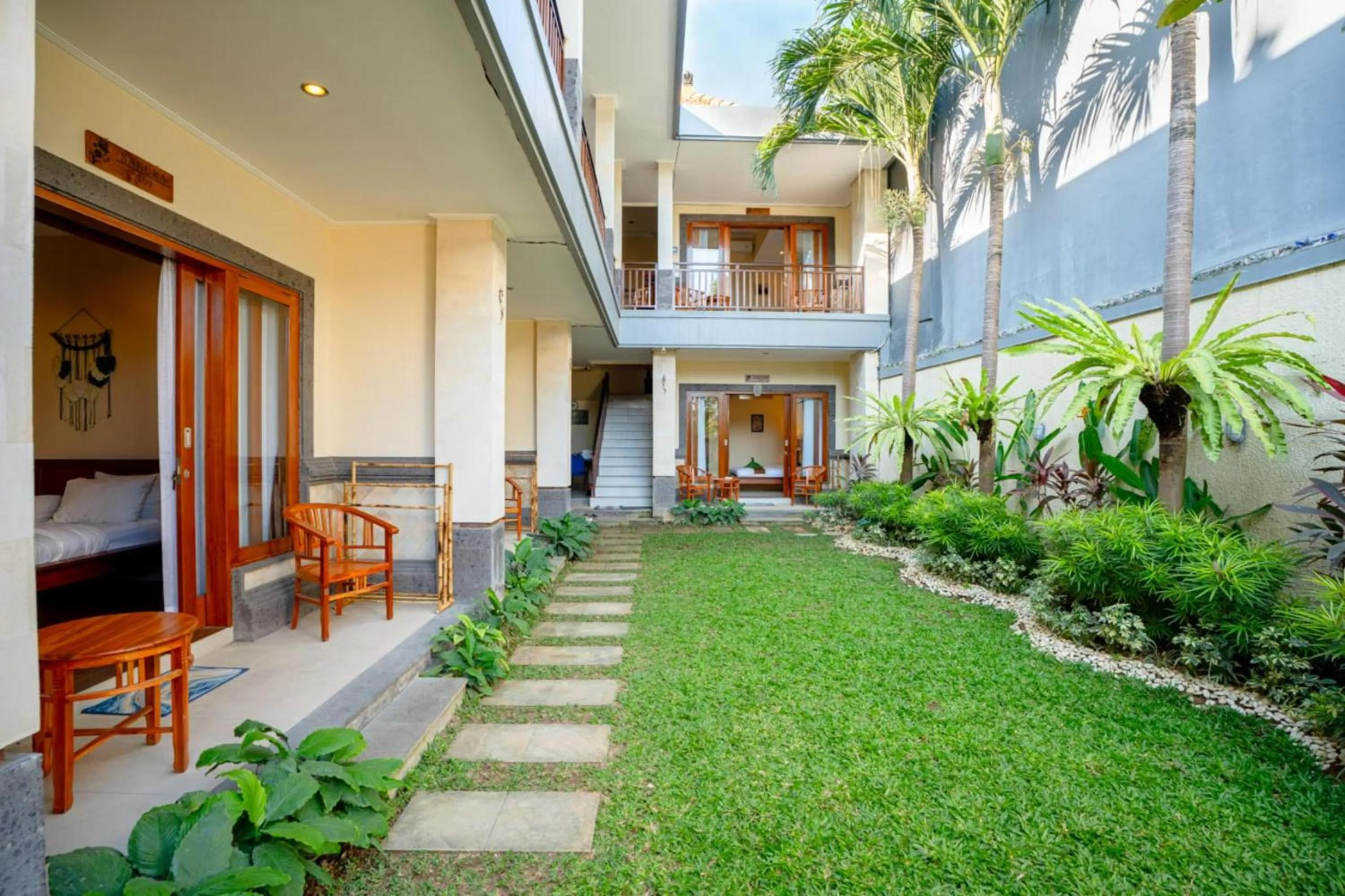 Garden in Sakura Guest House