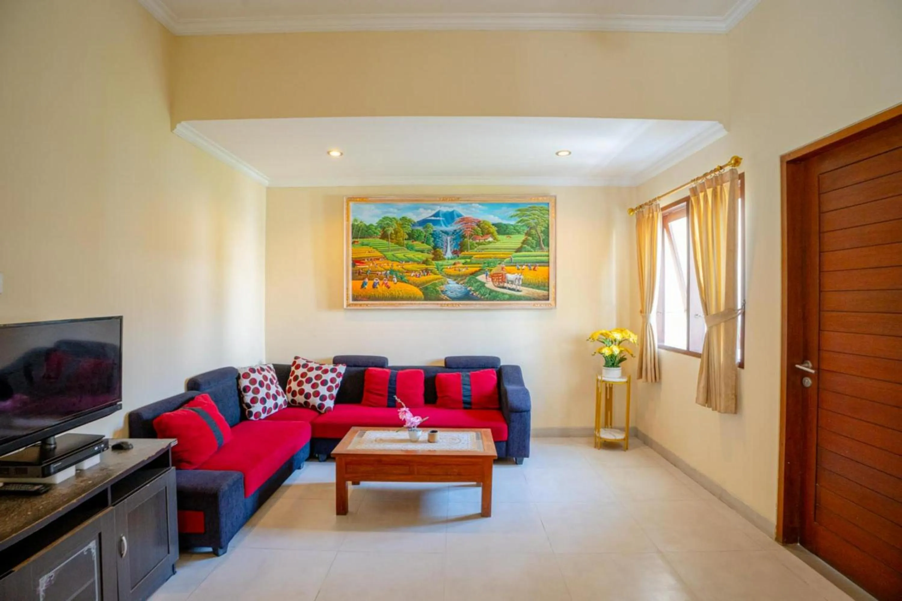 Living room in Sakura Guest House