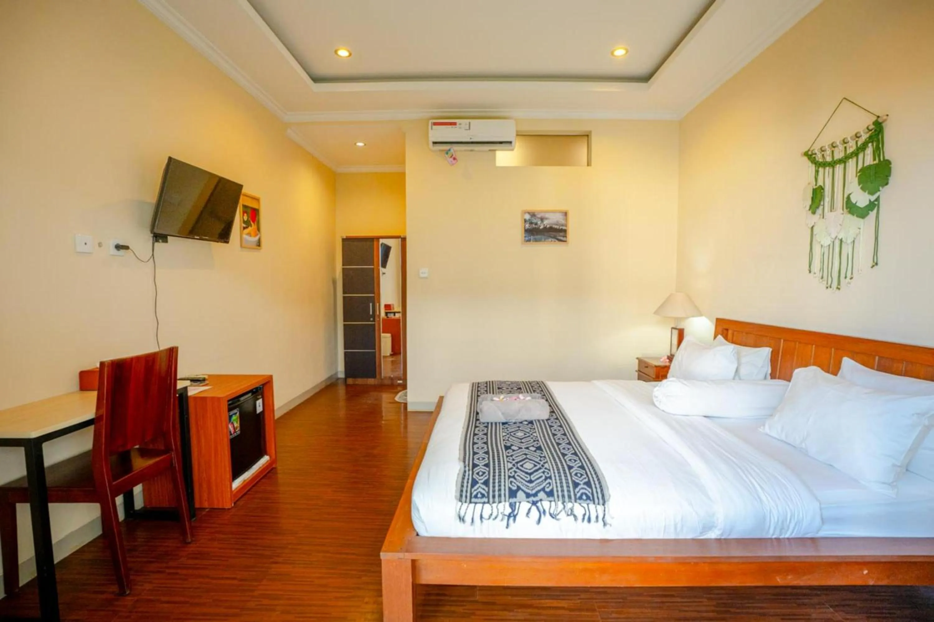 Bed in Sakura Guest House