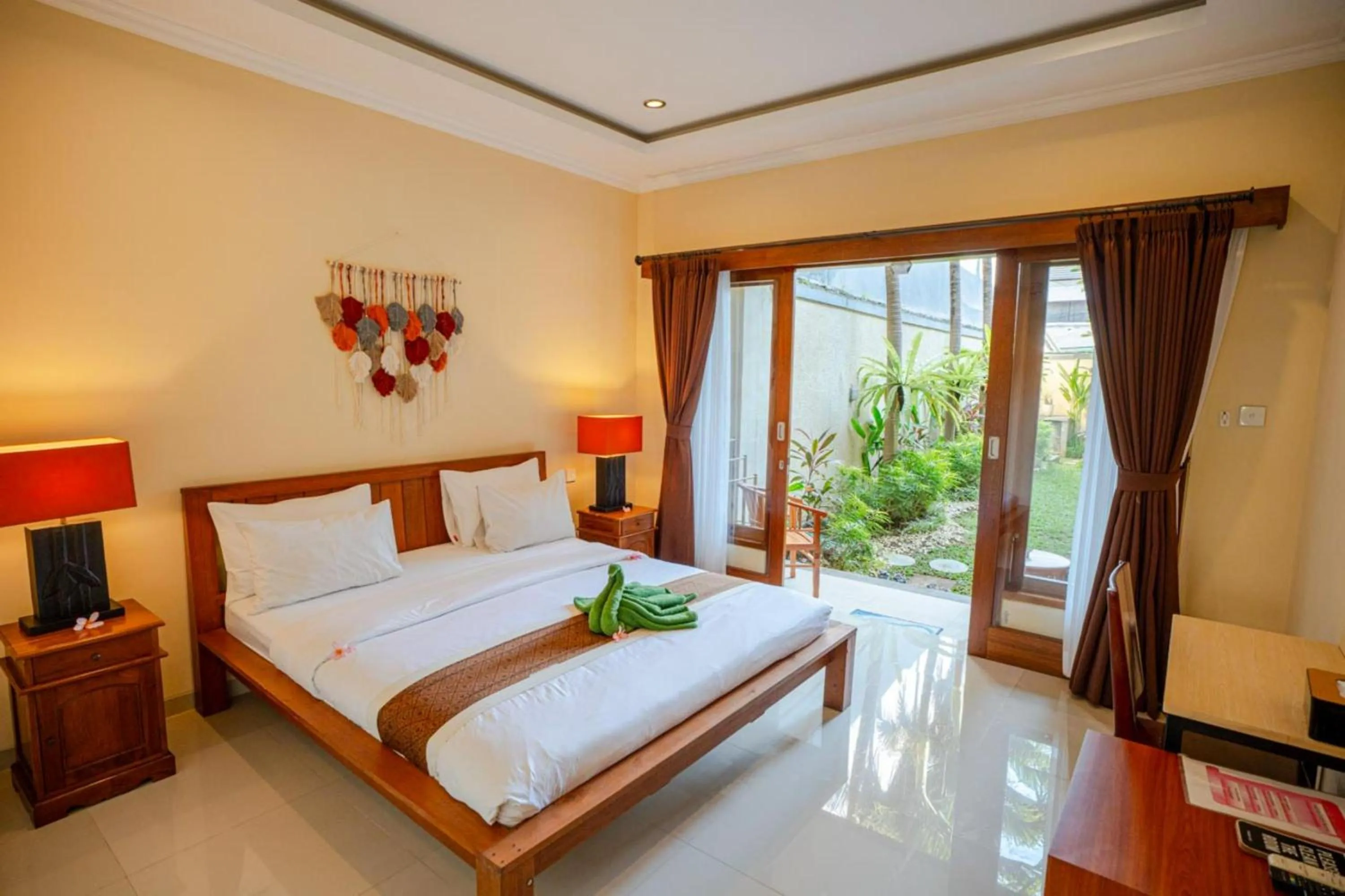 Bed in Sakura Guest House