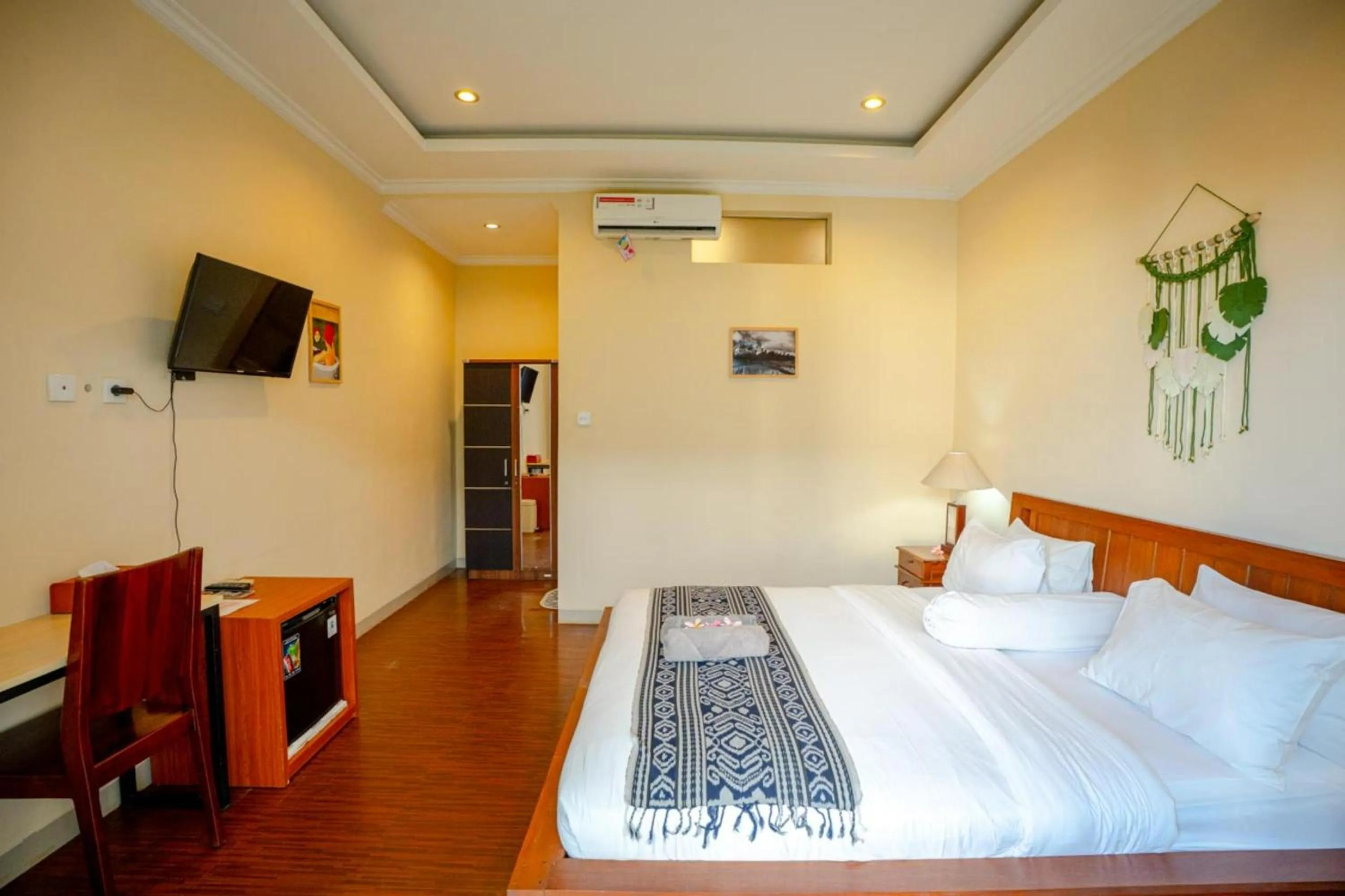 Bed in Sakura Guest House