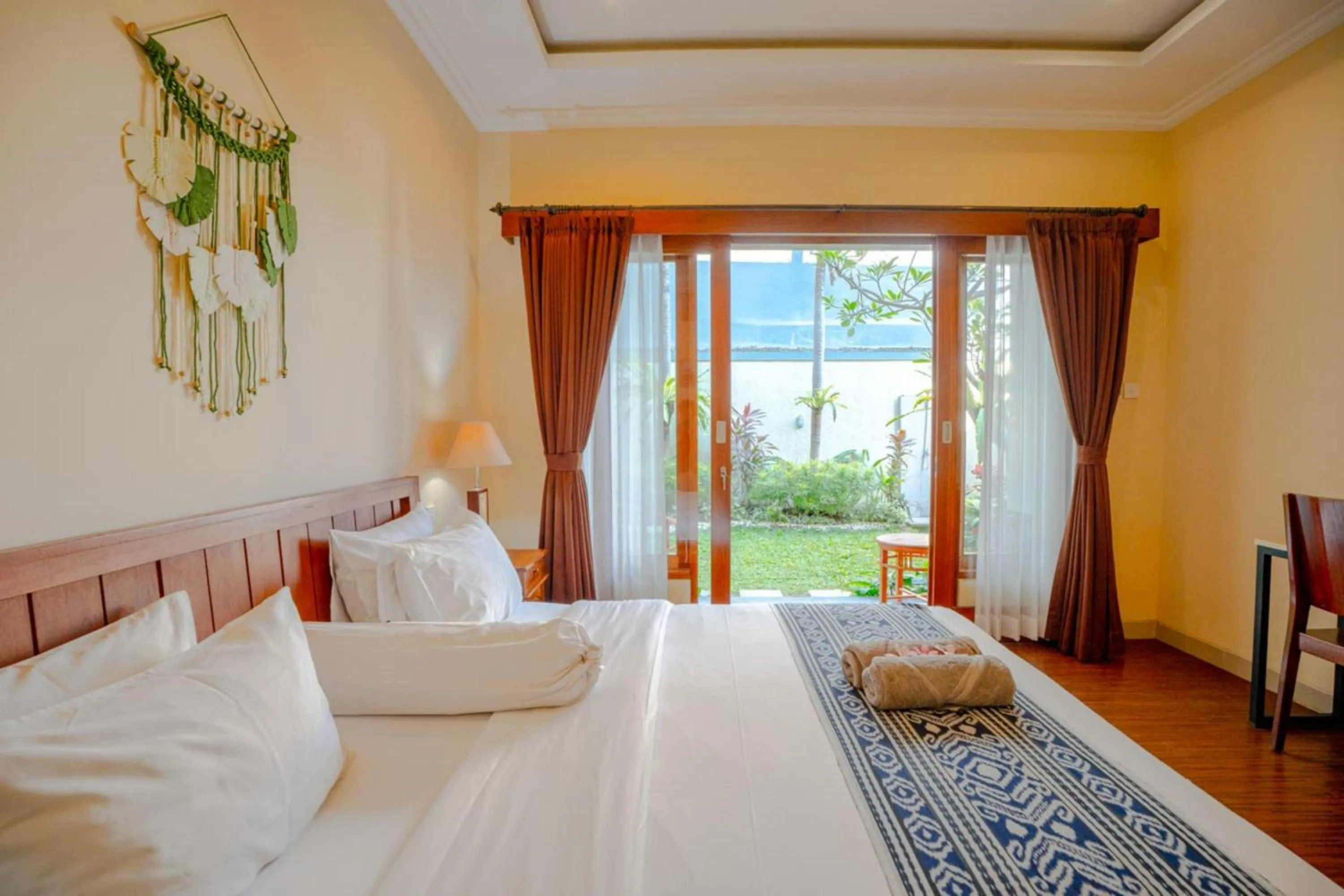 Bed in Sakura Guest House