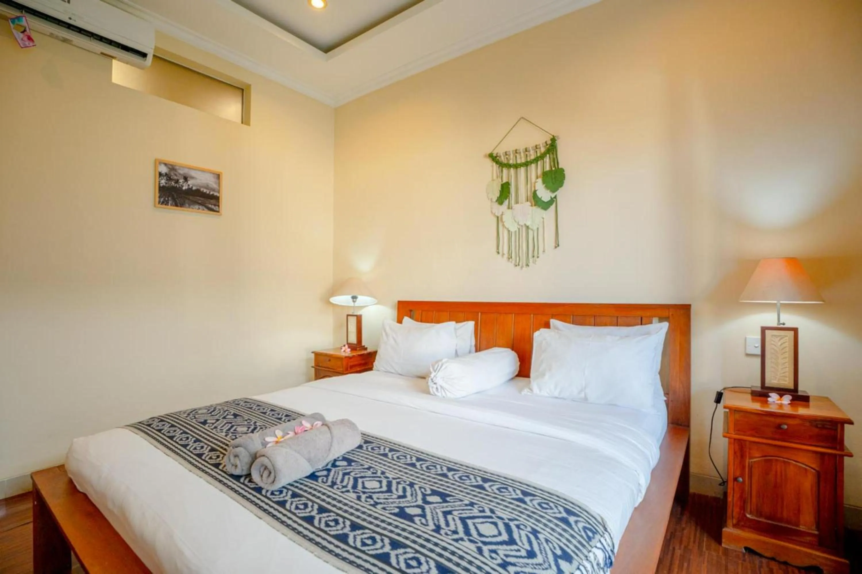 Bed in Sakura Guest House