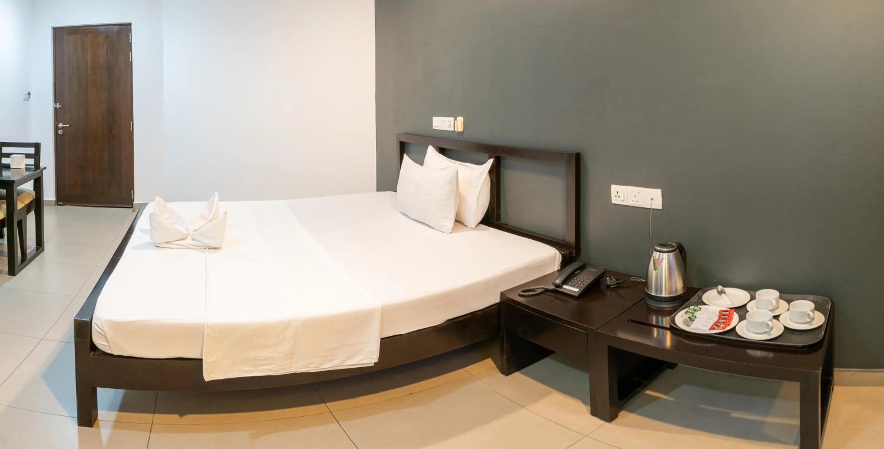 Bed in Saninro Hotel - Ragama