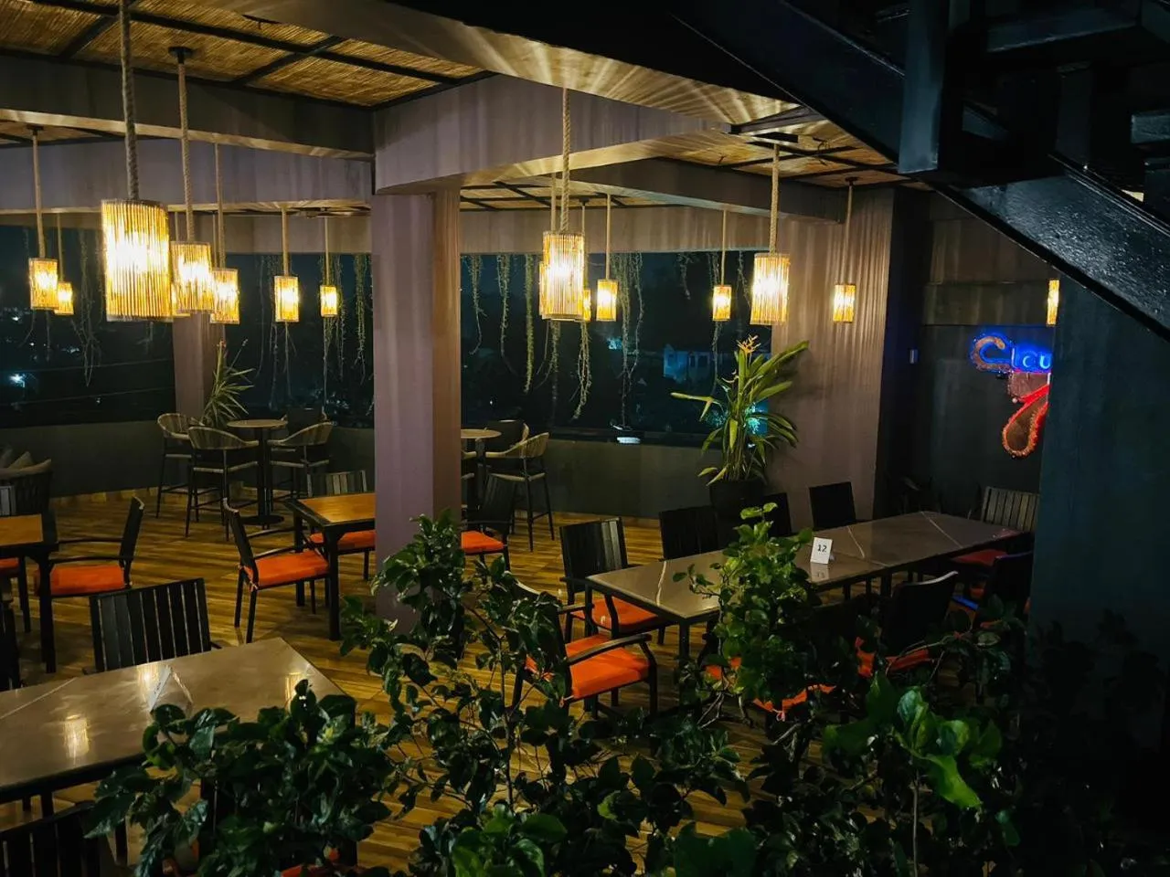 Restaurant/places to eat in Saninro Hotel - Ragama