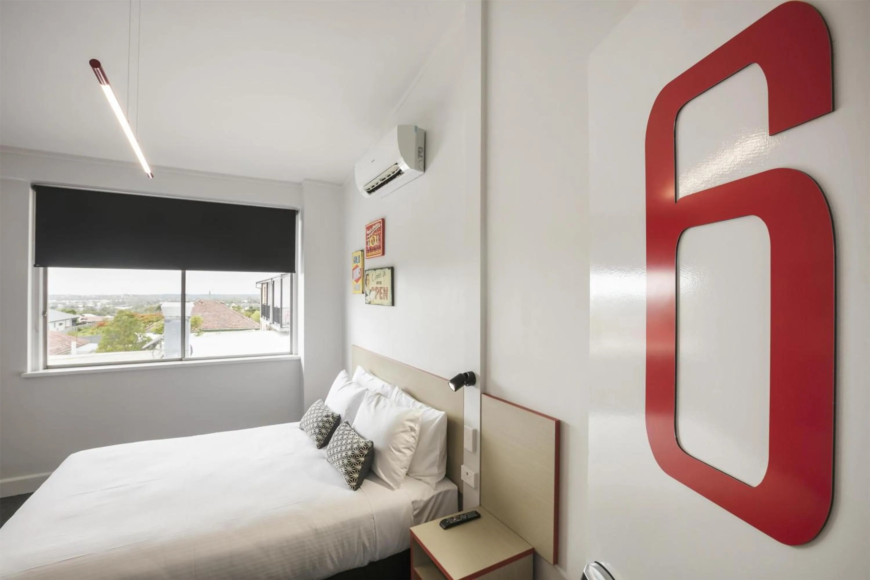 Bedroom, Bed in Nightcap at Camp Hill Hotel