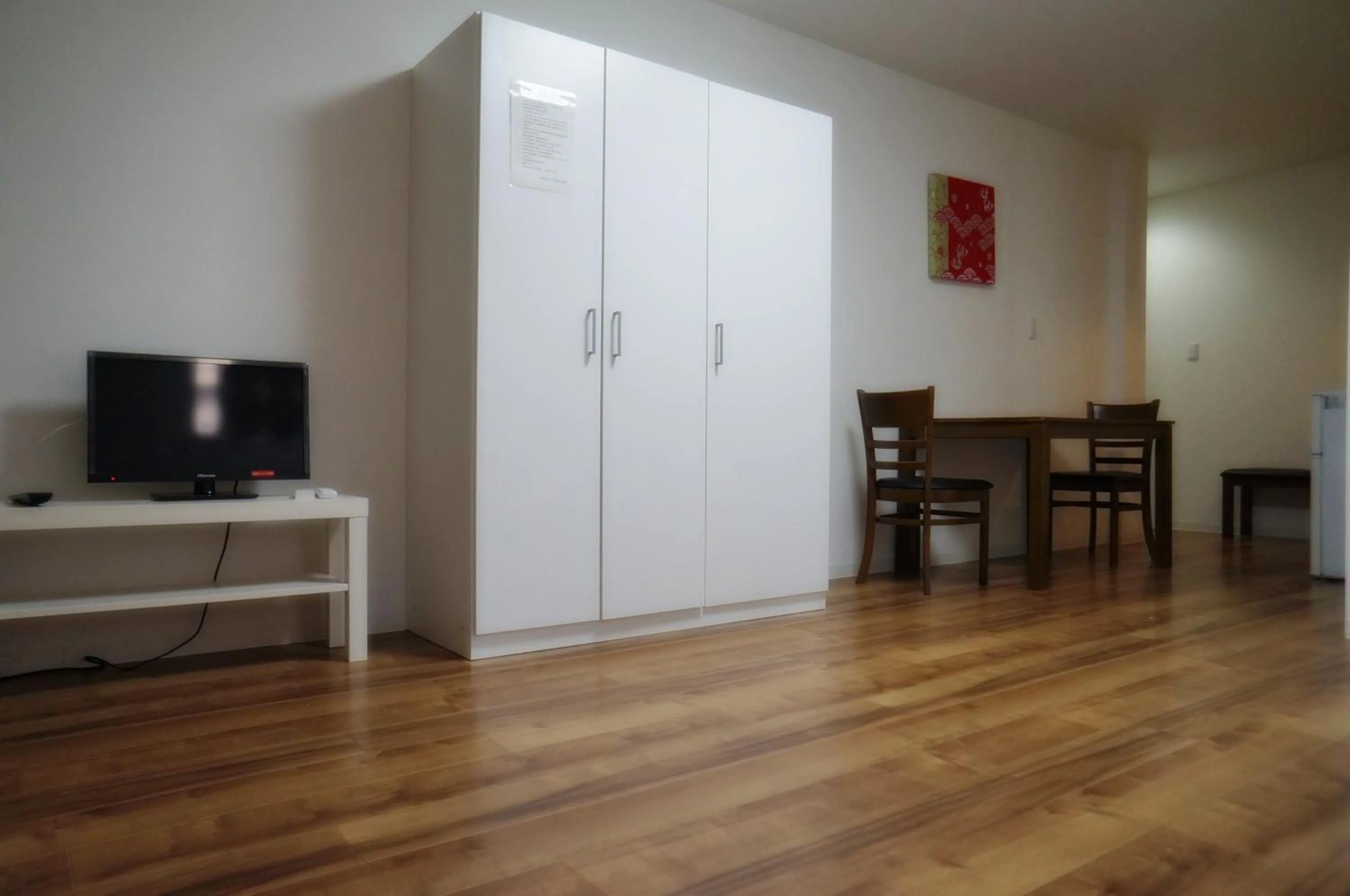 Photo of the whole room in Osaka Tsuruhashitei Hotel Asahi group 大阪鶴橋亭ホテル