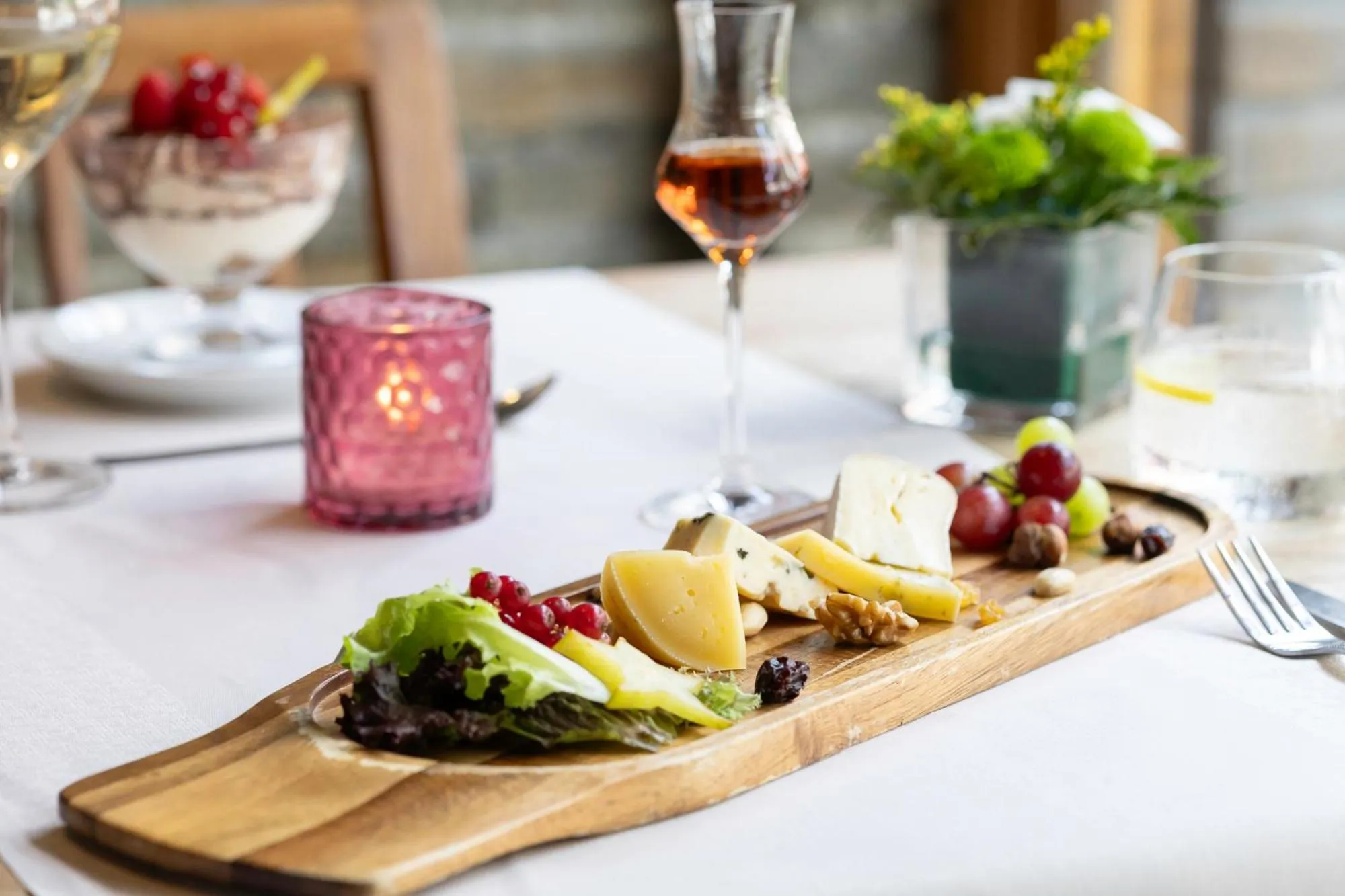 Restaurant/places to eat in Hotel du Commerce