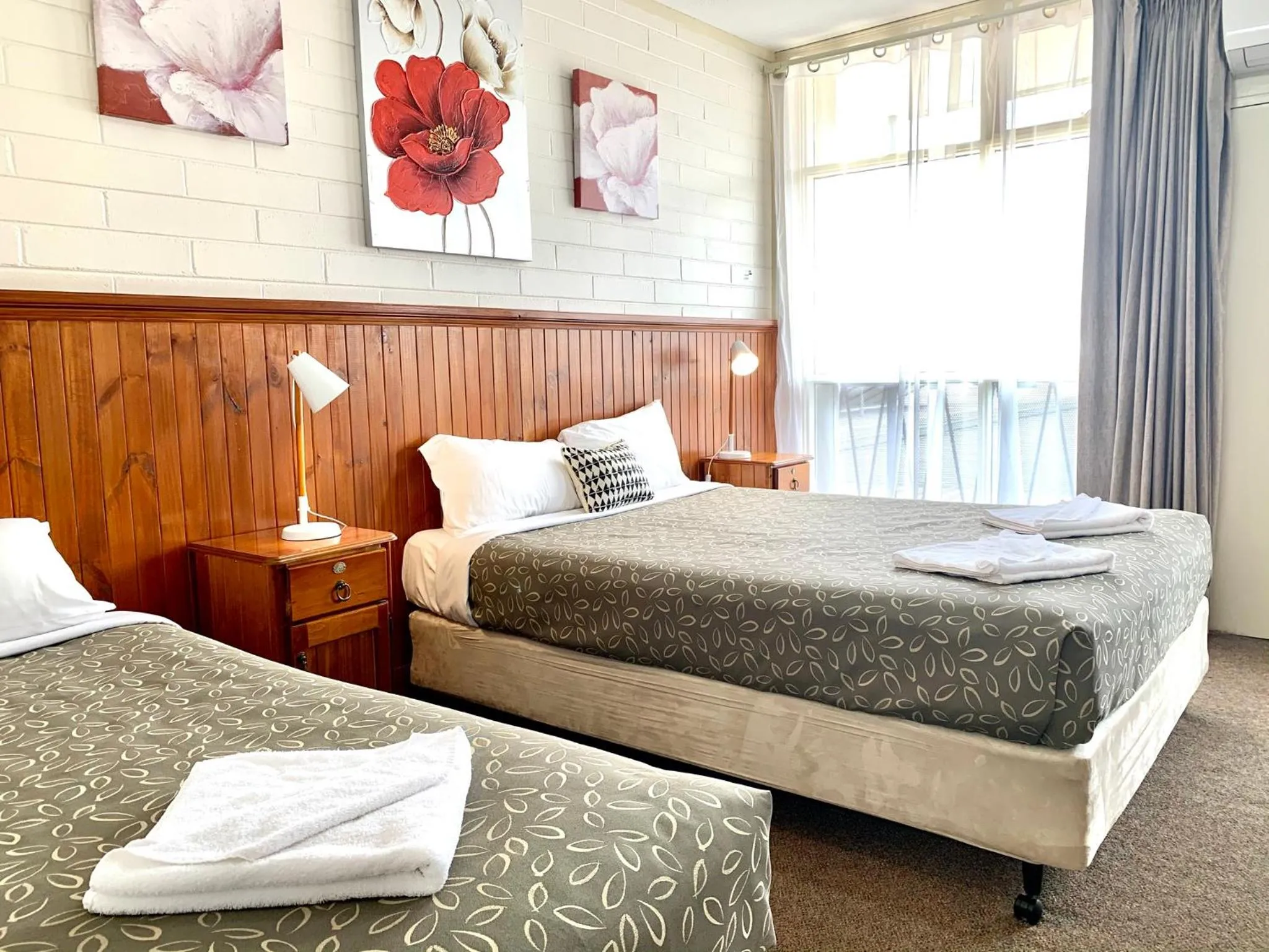 Bed in Central Motel Mildura