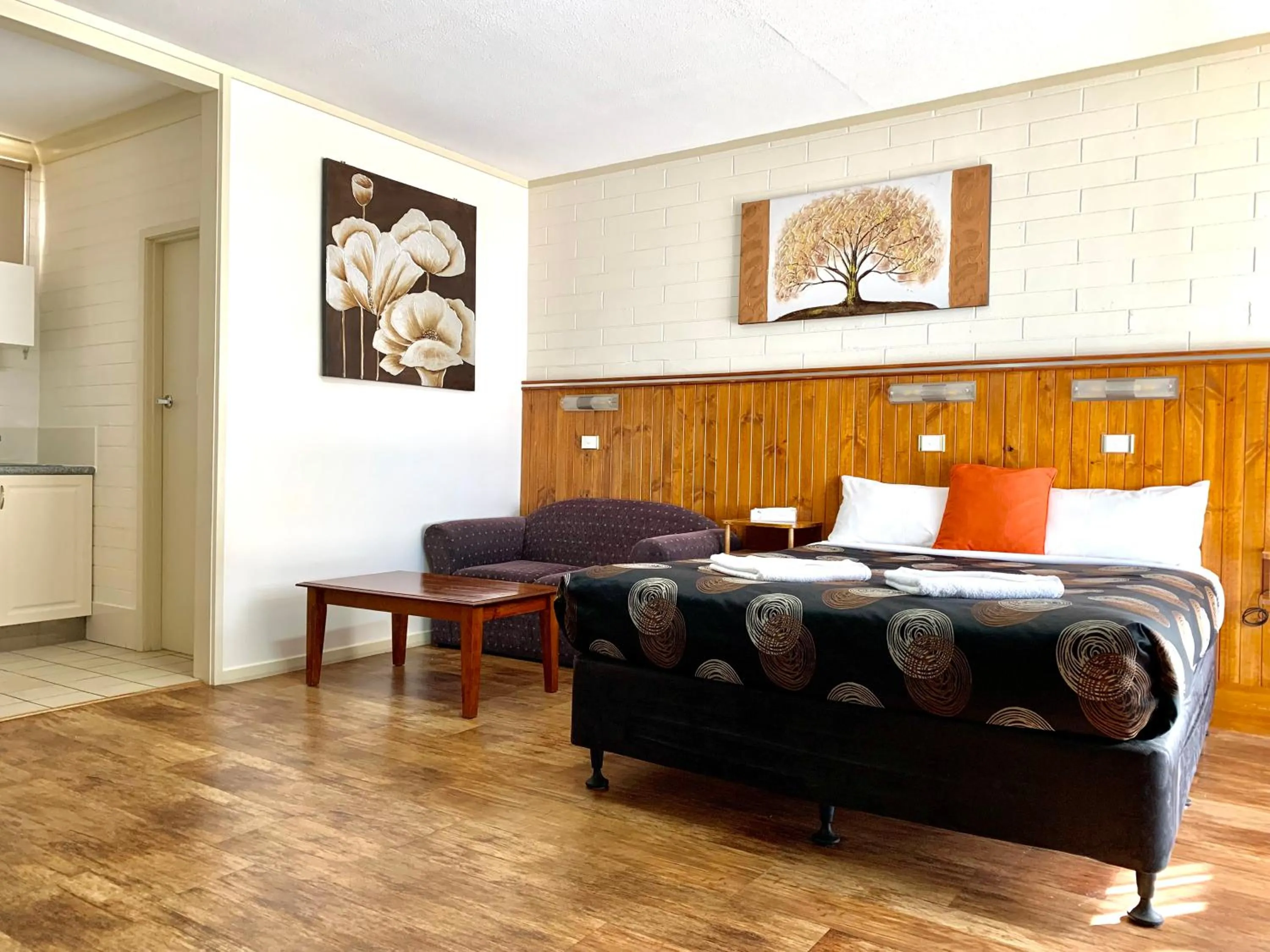 Bed in Central Motel Mildura