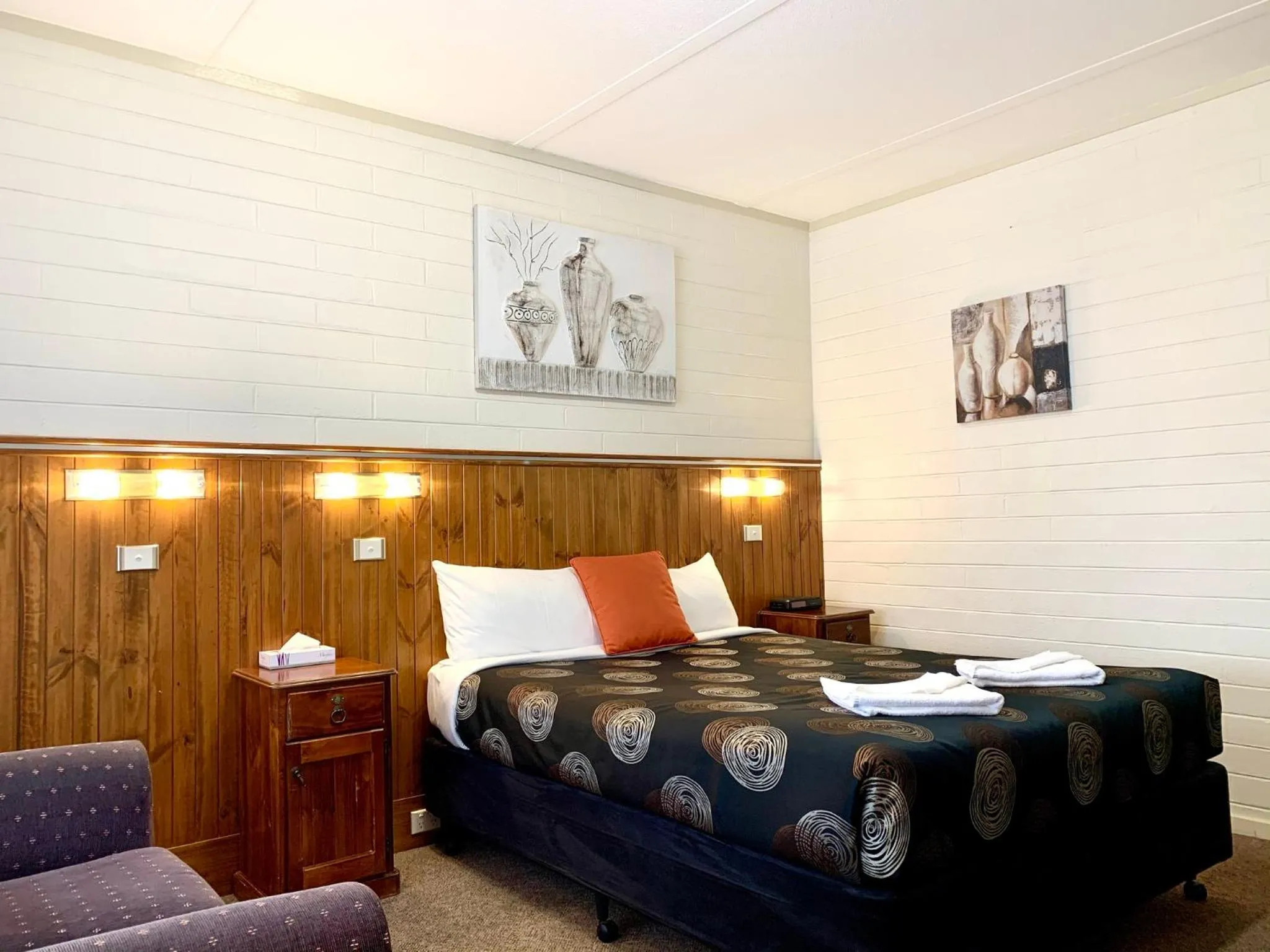 Bedroom, Bed in Central Motel Mildura