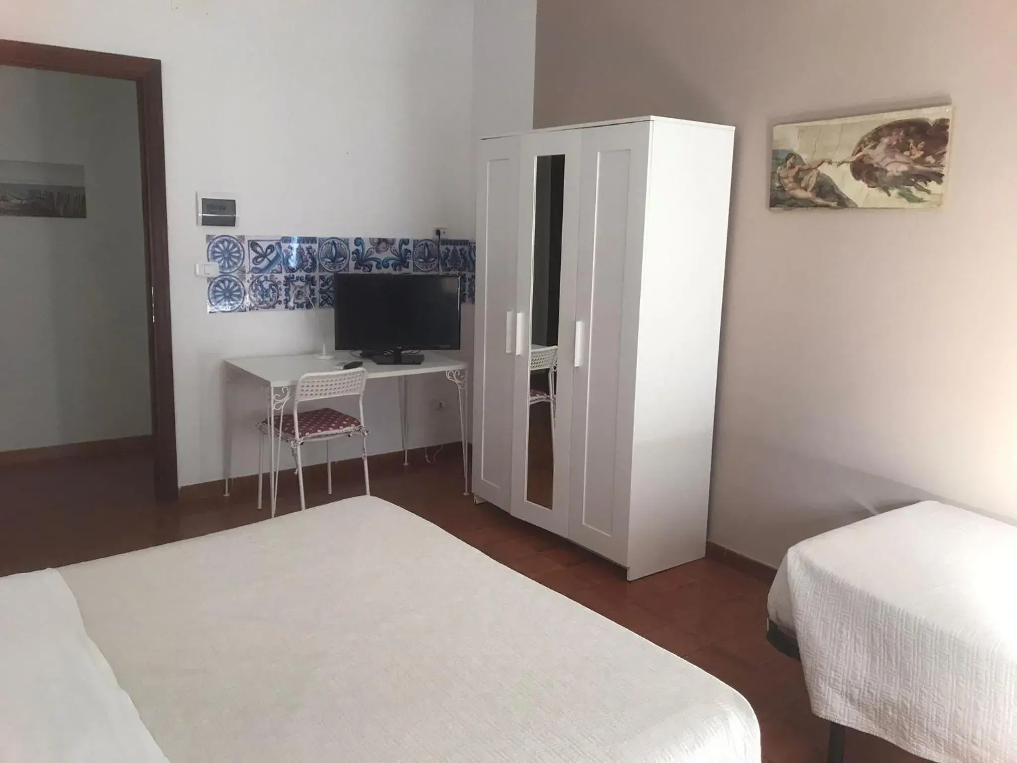 Triple Room with Private External Bathroom in La Dimora dei sette Arcangeli Triple Room with Private External Bathroom in La Dimora dei sette Arcangeli