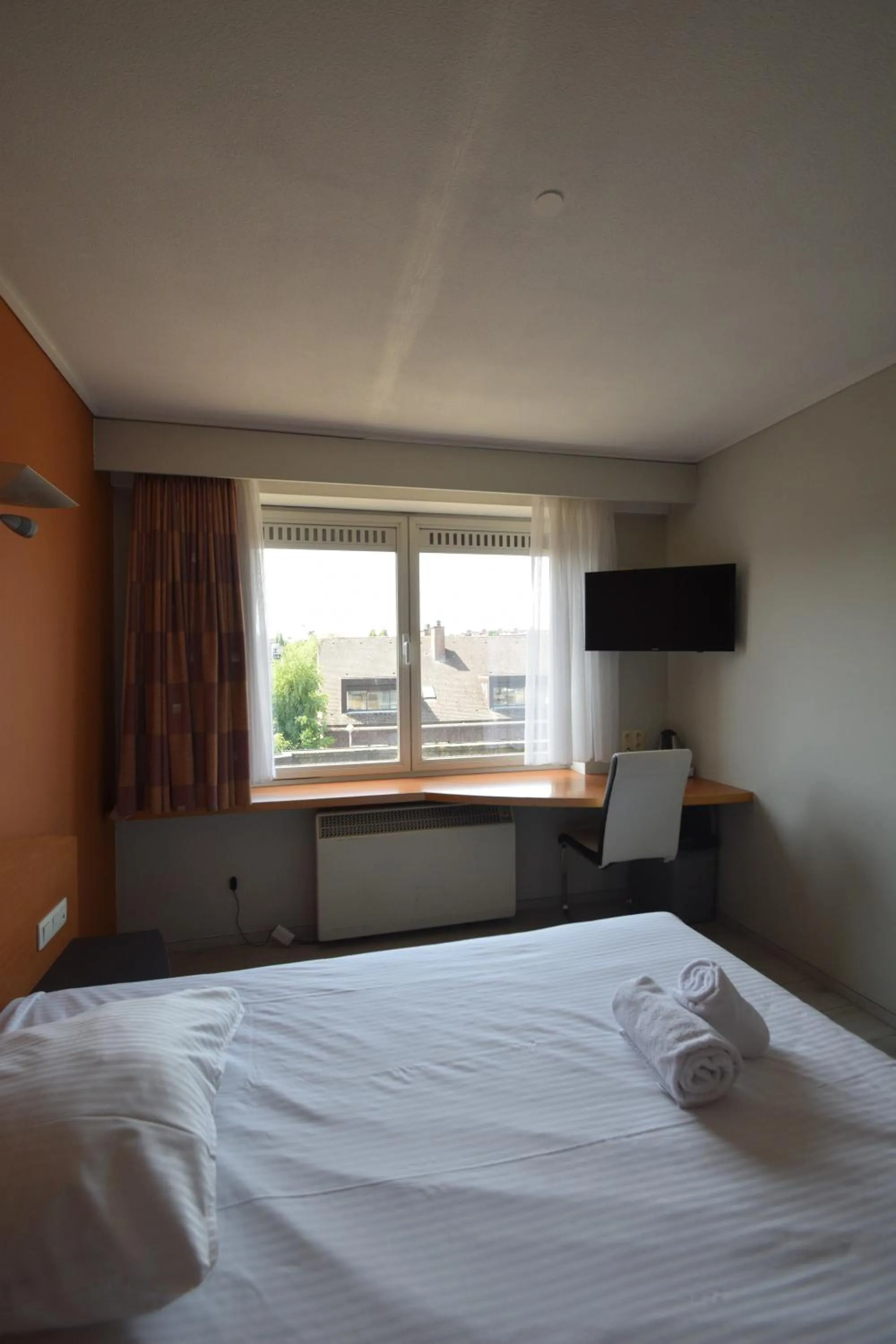 Bed in Sleep & Go Brussels Expo Hotel