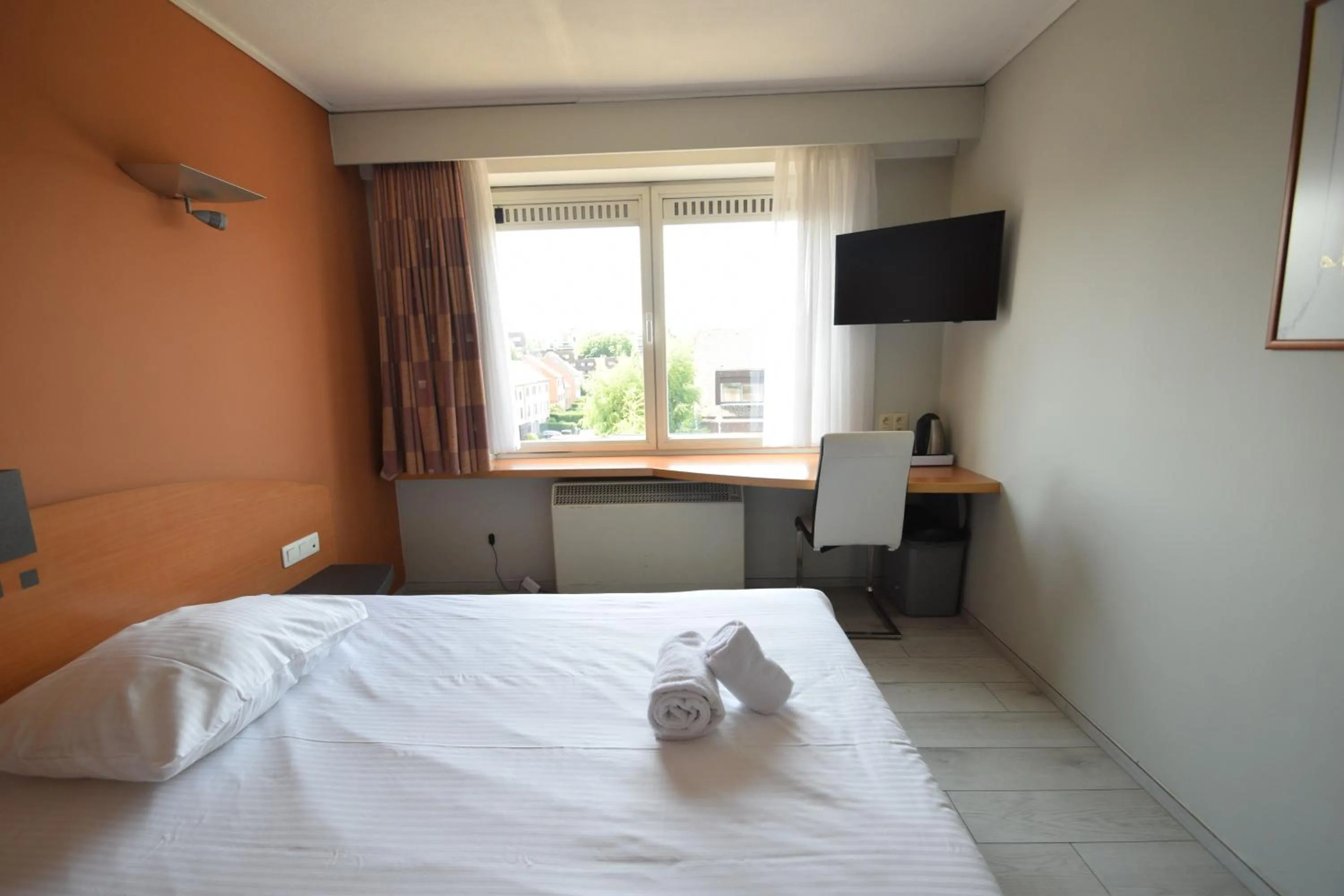 Bed in Sleep & Go Brussels Expo Hotel