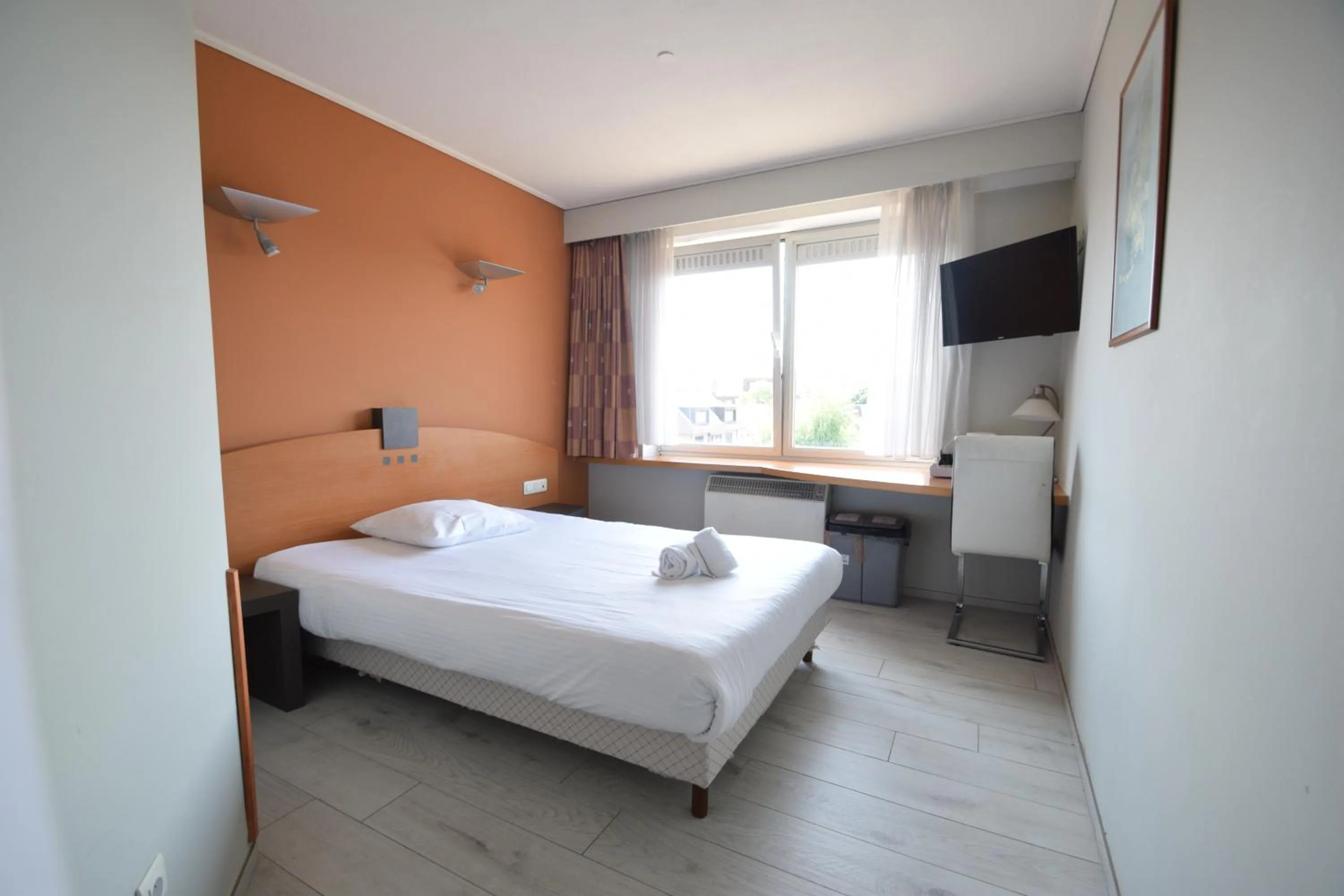 Bed in Sleep & Go Brussels Expo Hotel