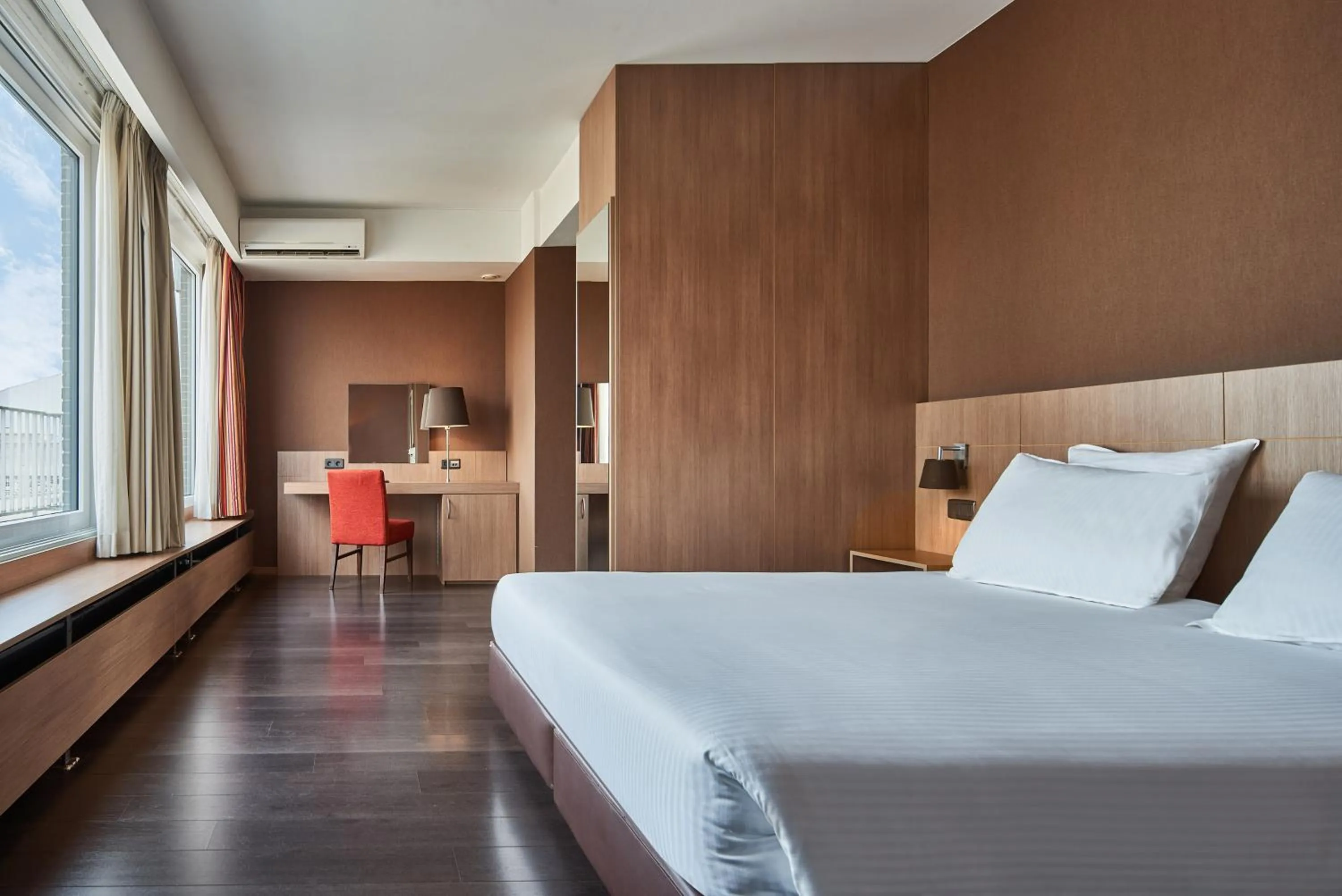 Bed in Theater Hotel