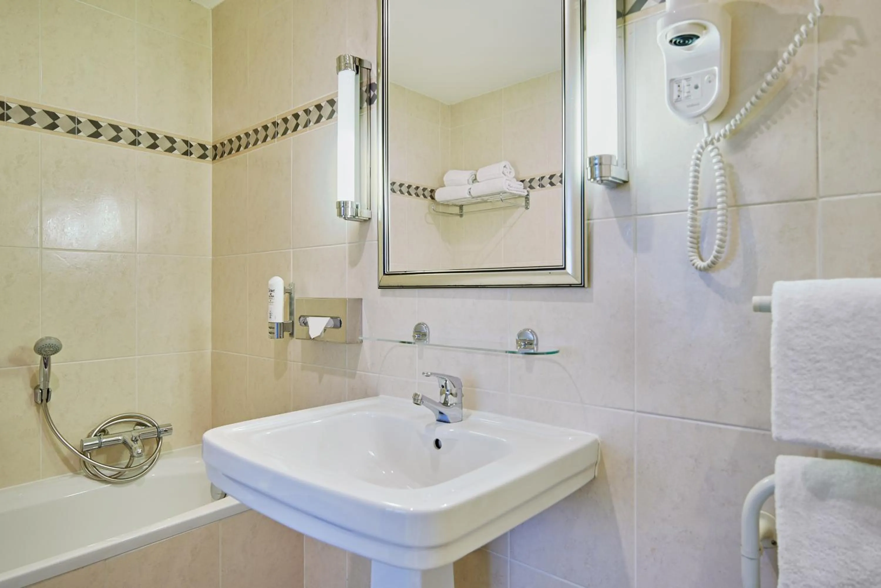 Toilet in Theater Hotel