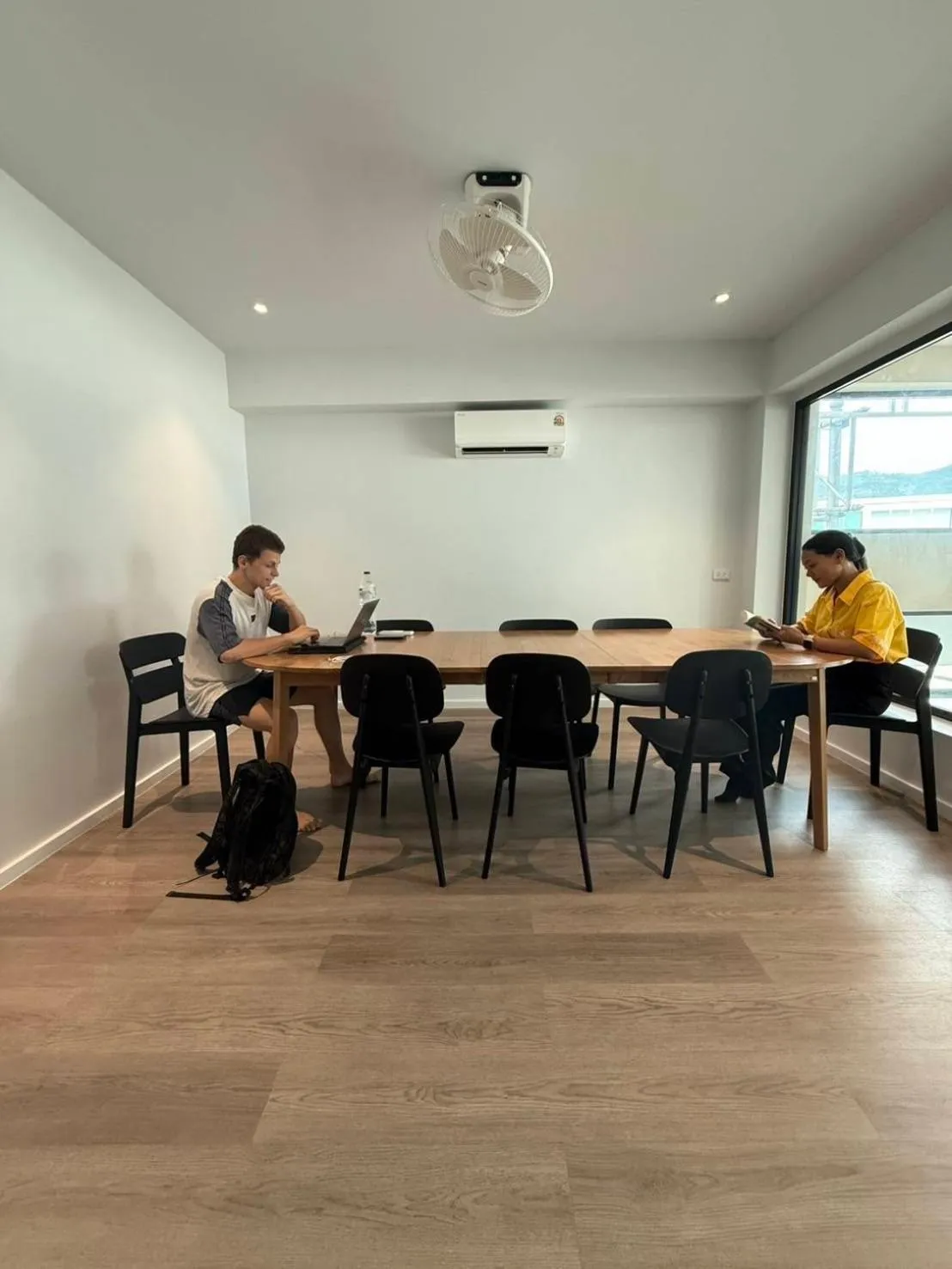 Business facilities in P168 Hostel Samui