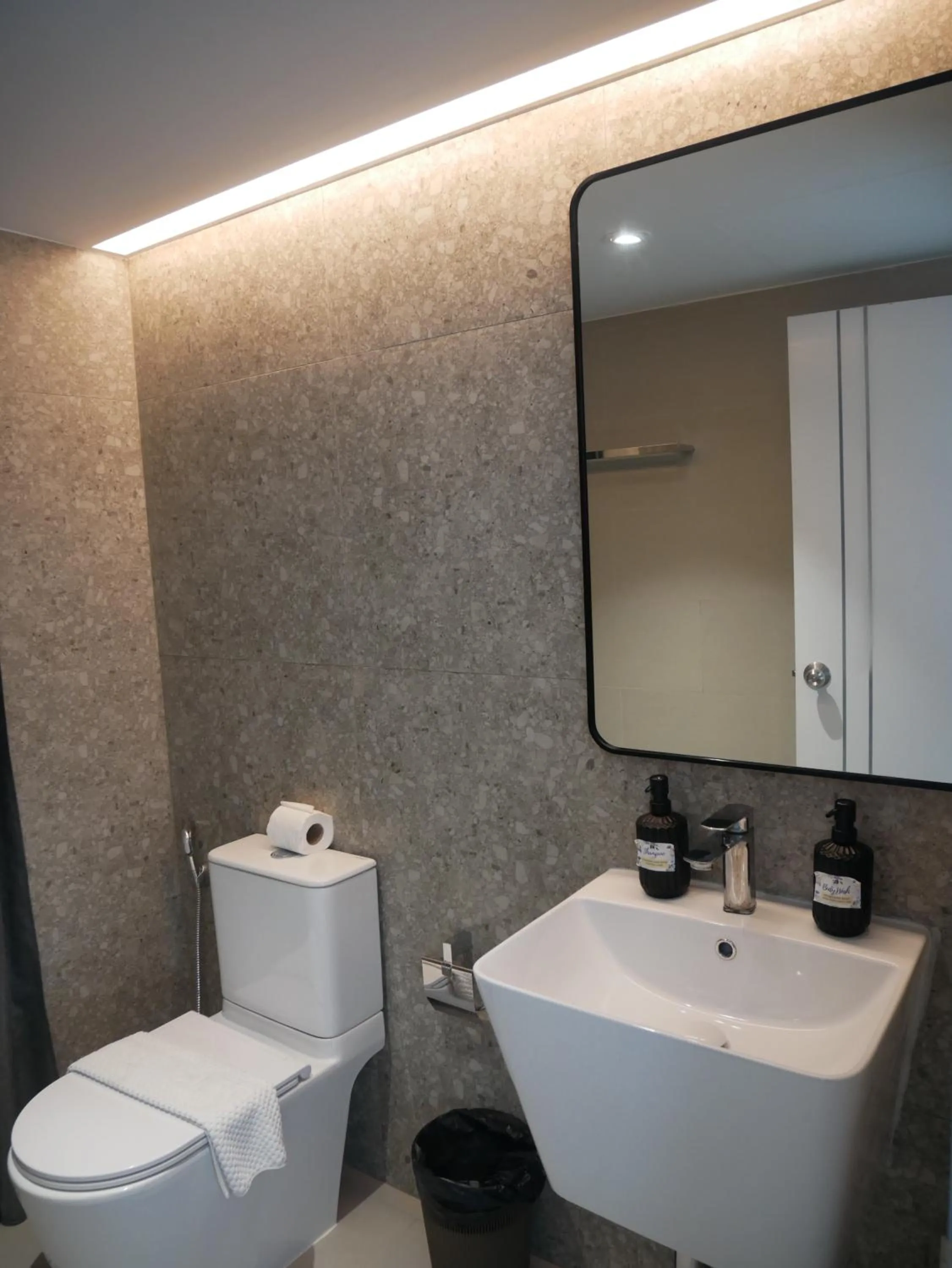 Bathroom in P168 Hostel Samui