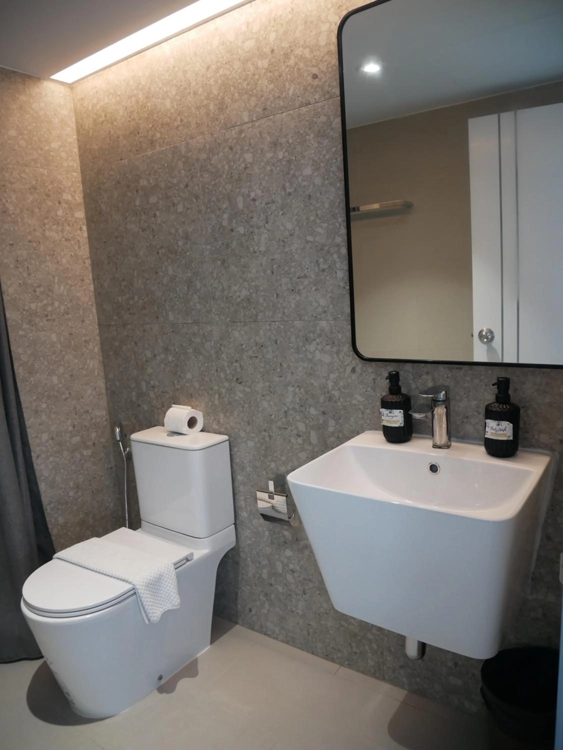 Bathroom in P168 Hostel Samui