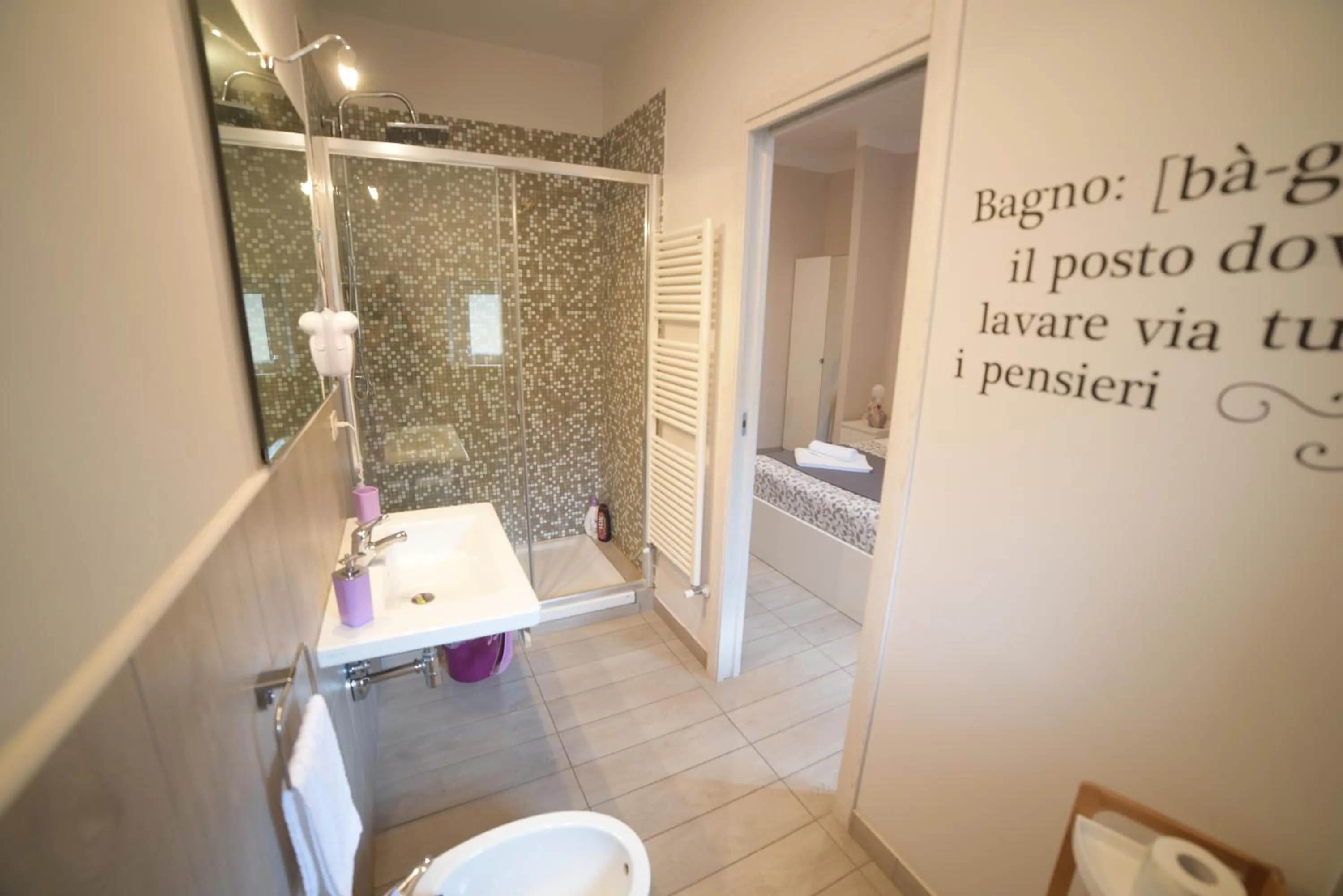 Shower in B&B Lamezia Terme