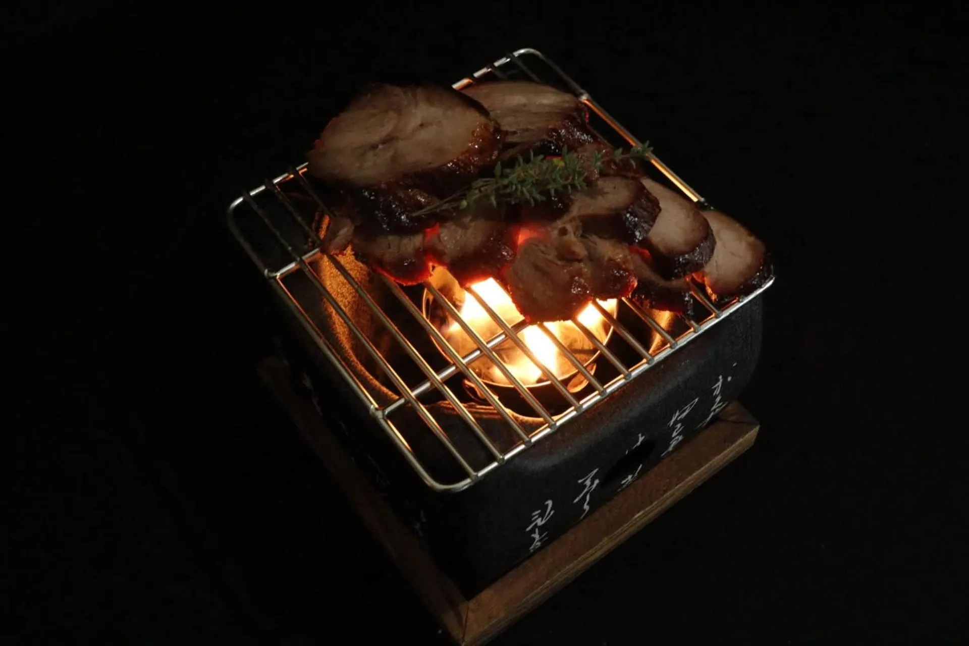 Restaurant/places to eat in De Keyser Hotel