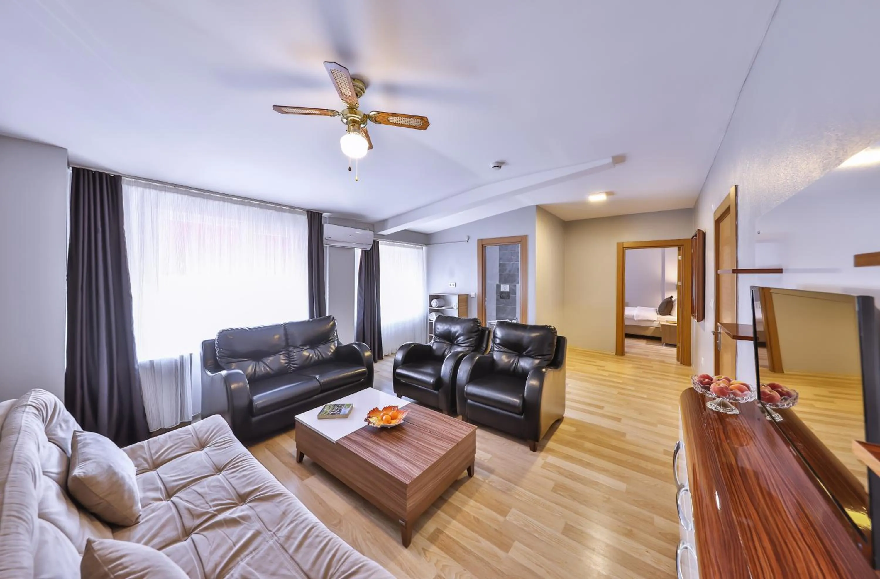 TV and multimedia in Palmada Hotel