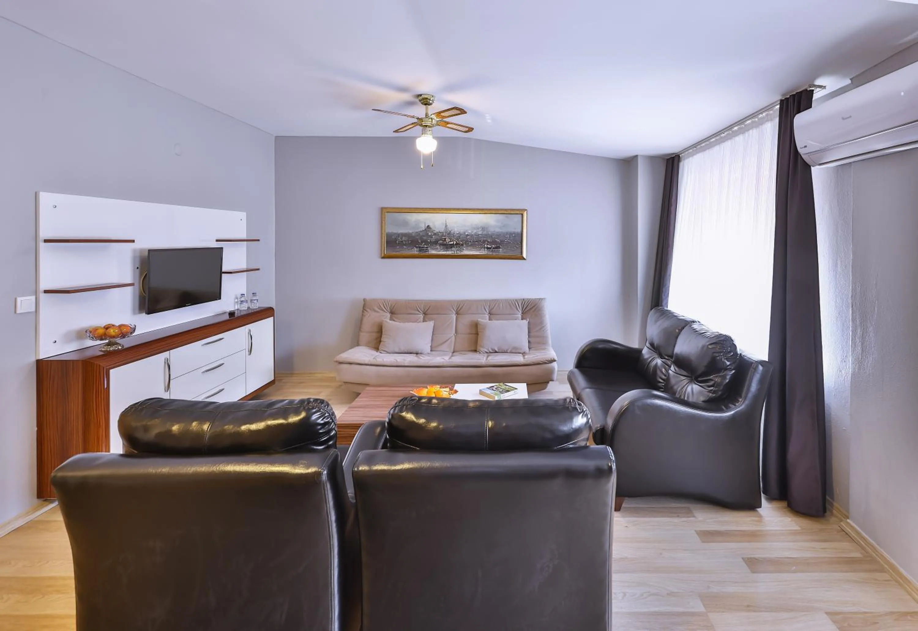 TV and multimedia in Palmada Hotel