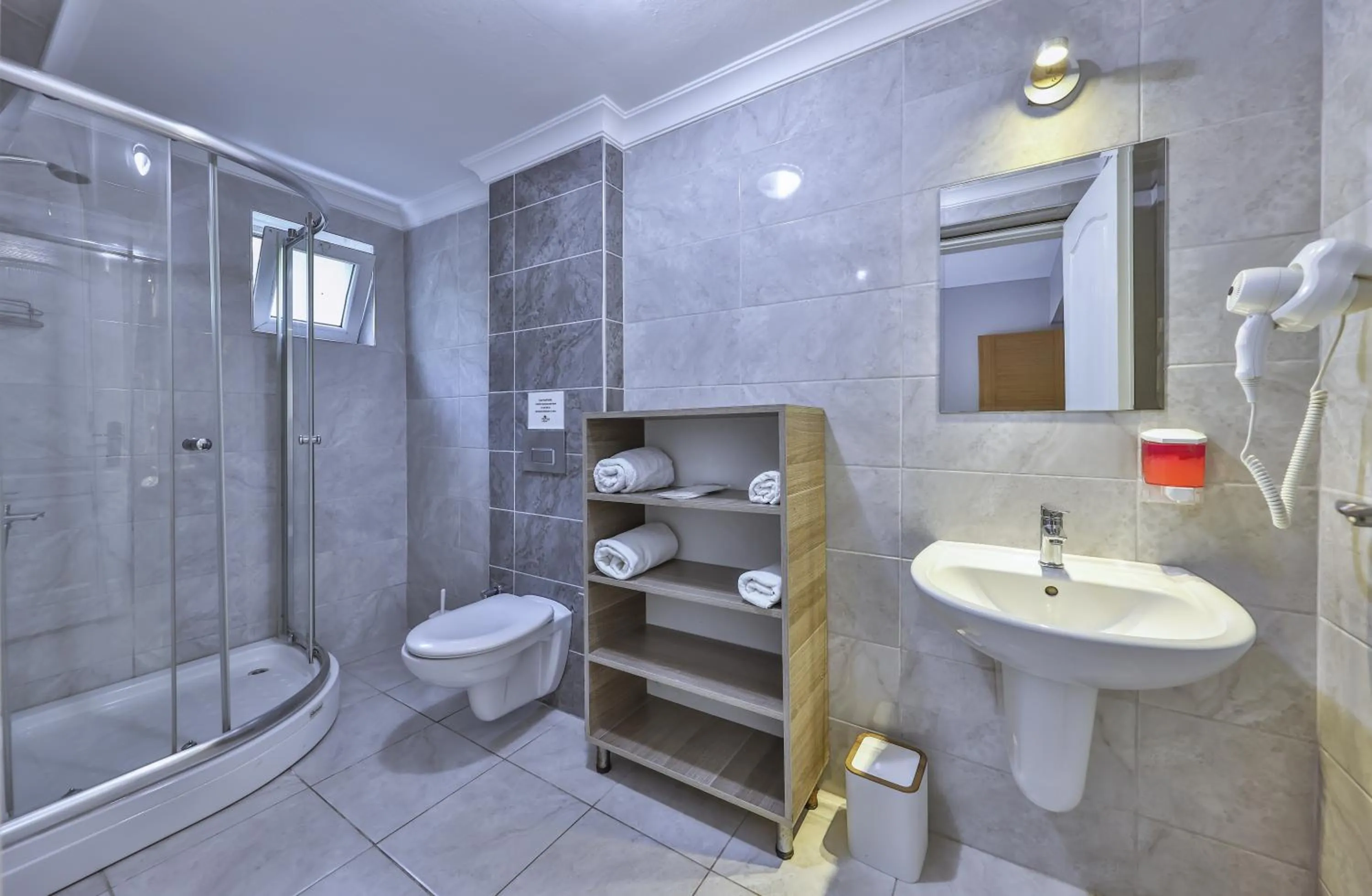 Shower in Palmada Hotel