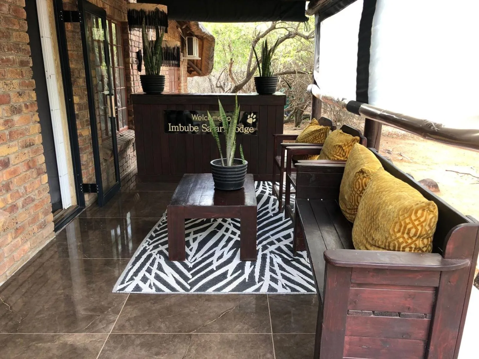 Property building in Imbube Safari Lodge