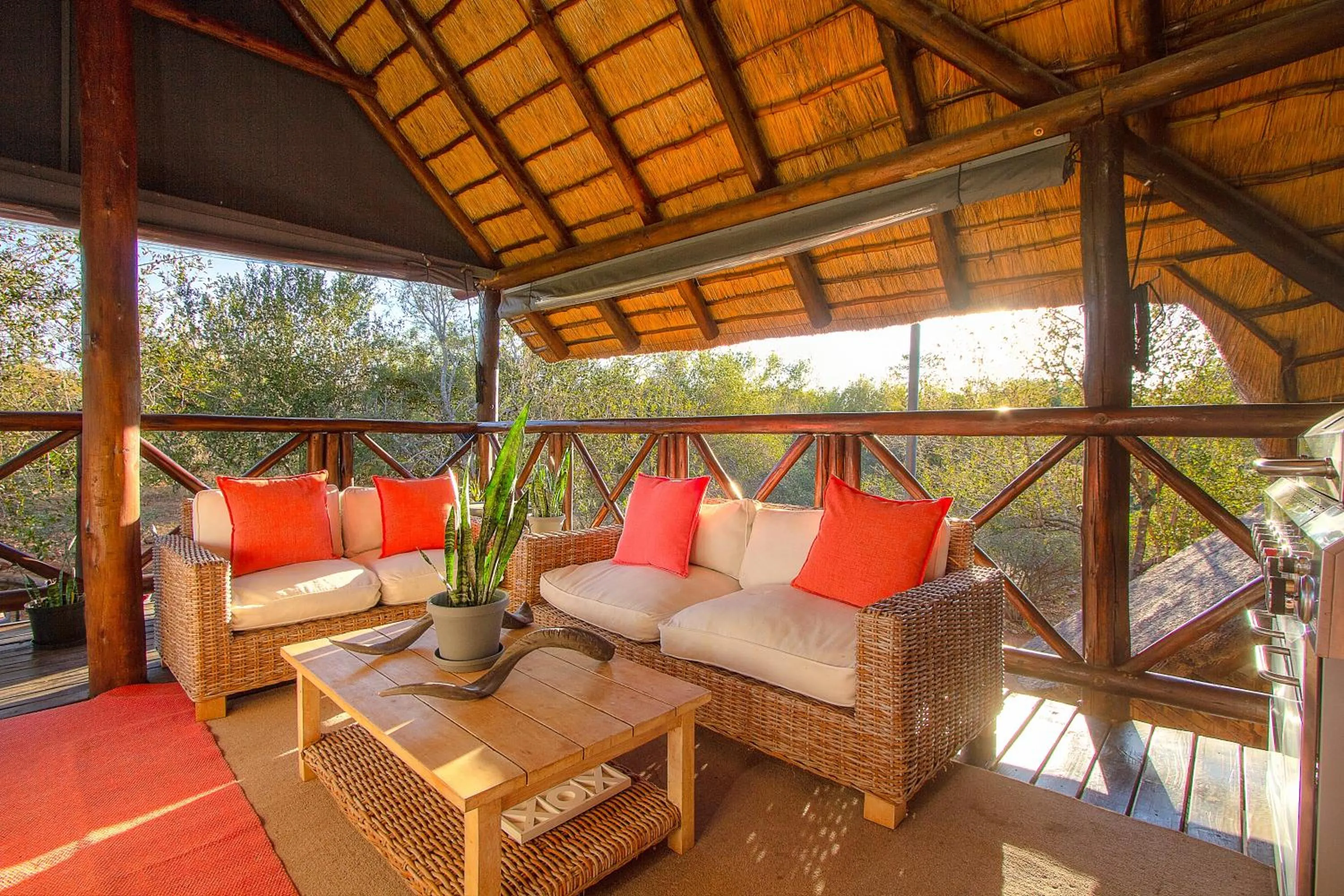 Balcony/Terrace in Imbube Safari Lodge