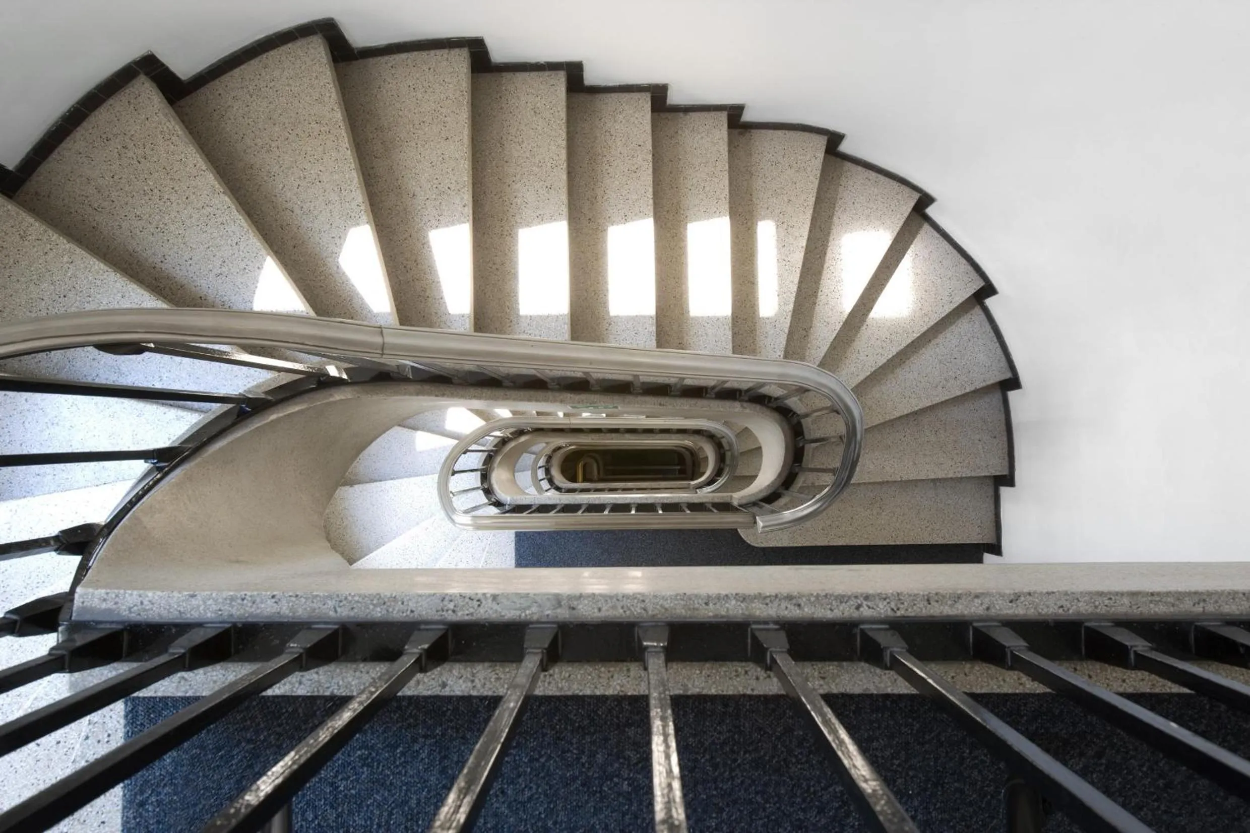 Property building in Hôtel Argus by happyCulture