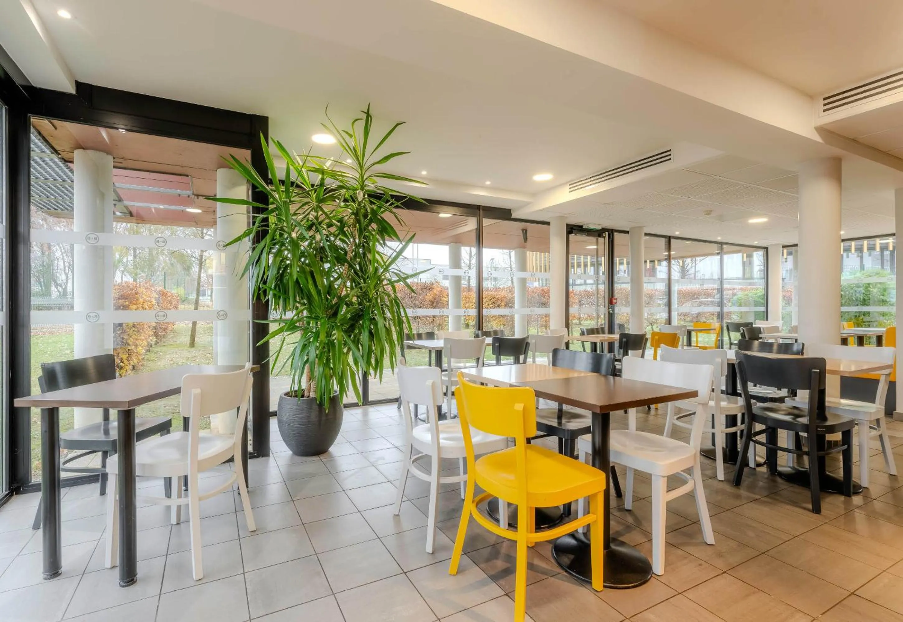 Breakfast in B&B HOTEL Arras