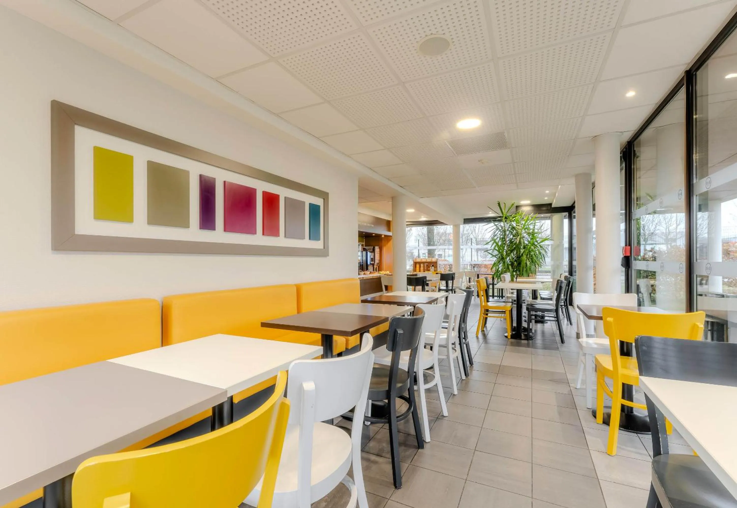 Breakfast in B&B HOTEL Arras