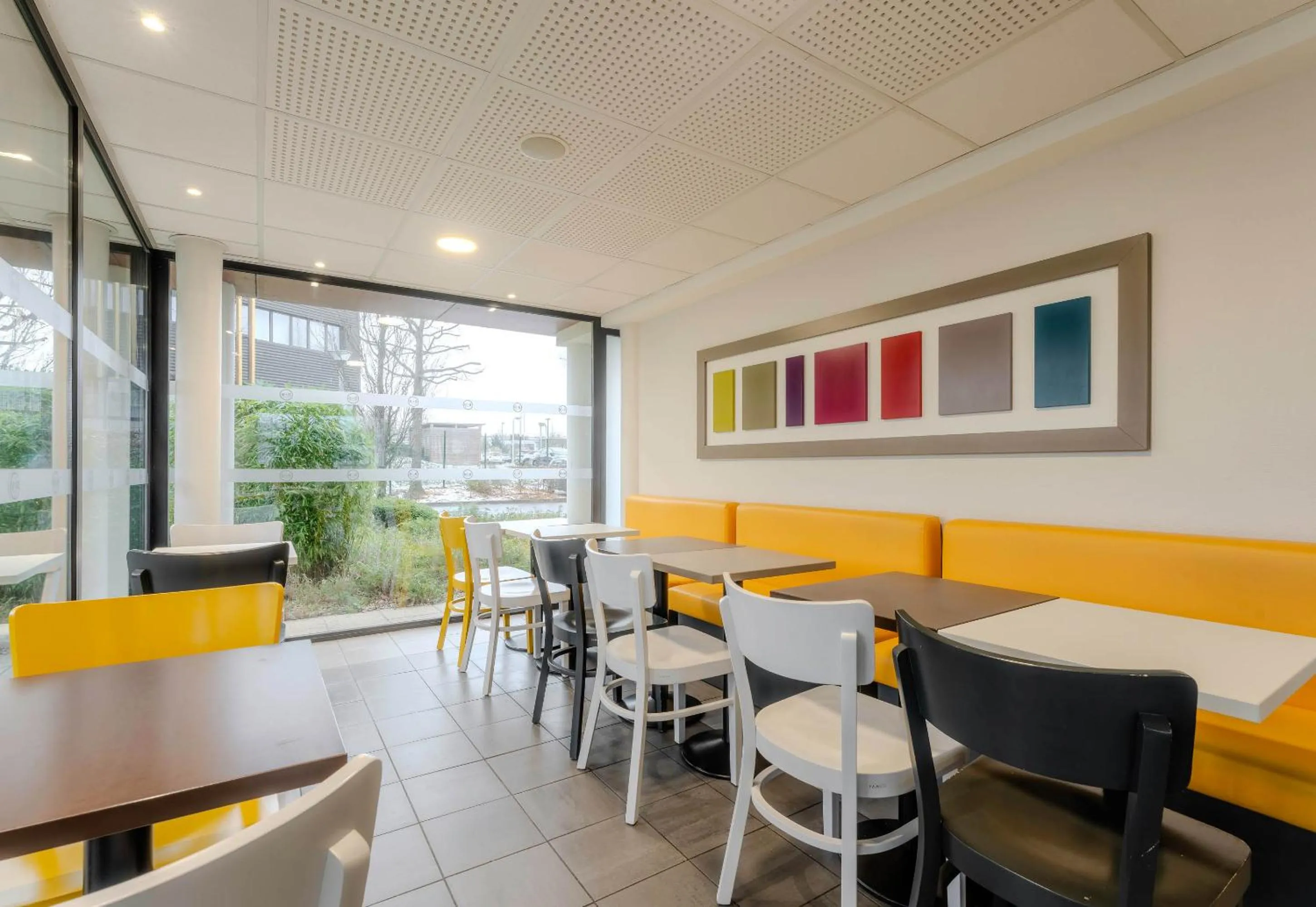 Breakfast in B&B HOTEL Arras