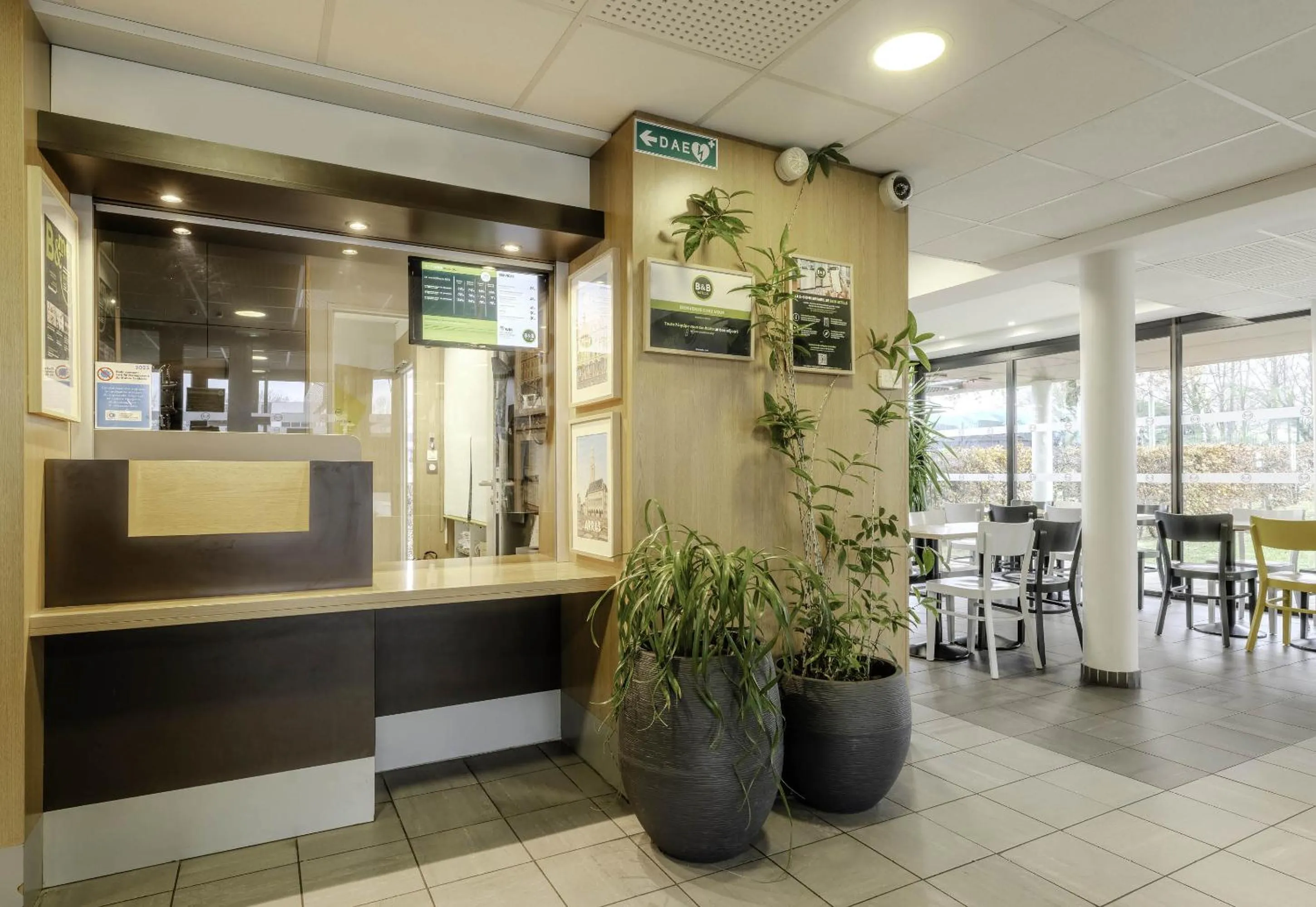Lobby or reception in B&B HOTEL Arras