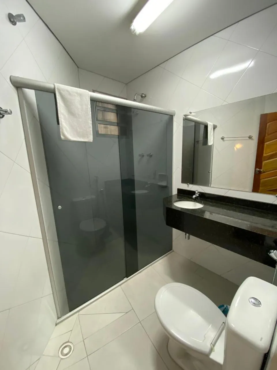 Toilet in Missouri Hotel