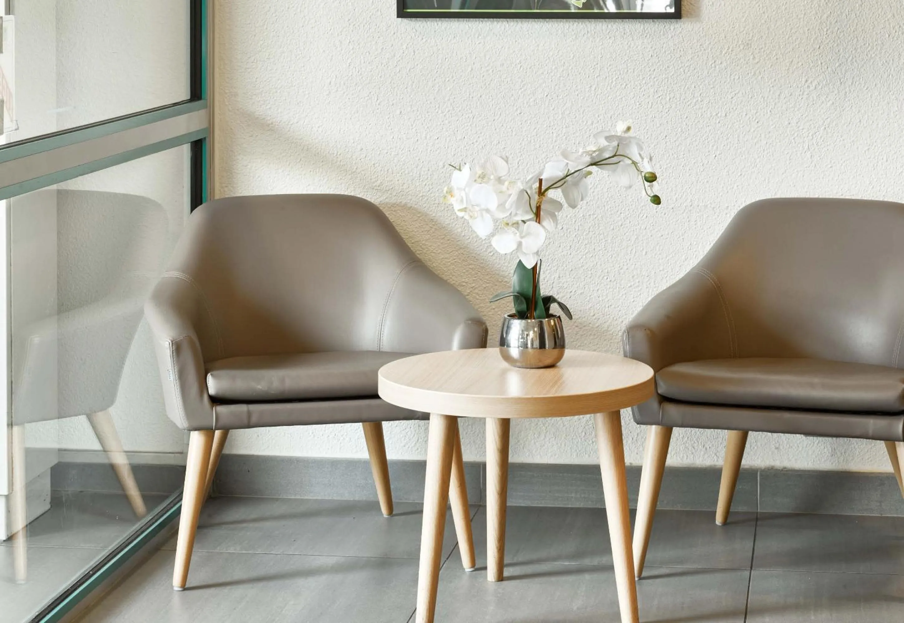 Lobby or reception in B&B HOTEL Montlhery