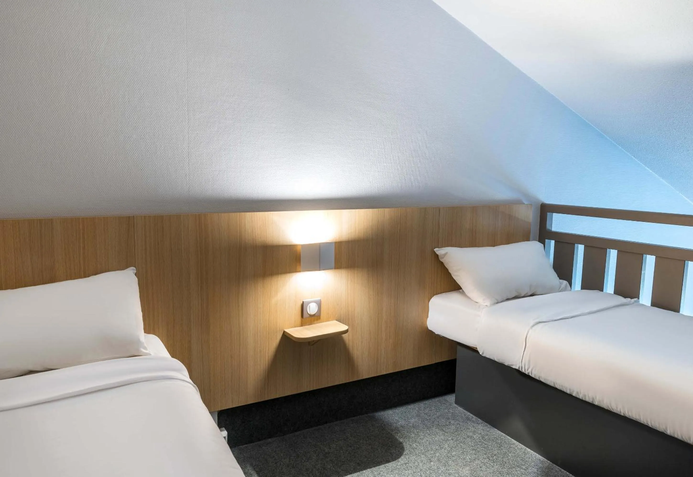 Bedroom, Bed in B&B HOTEL Laval Changé