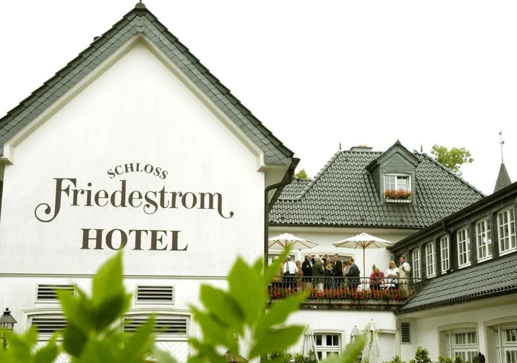 Property building in Hotel "Schloss Friedestrom"