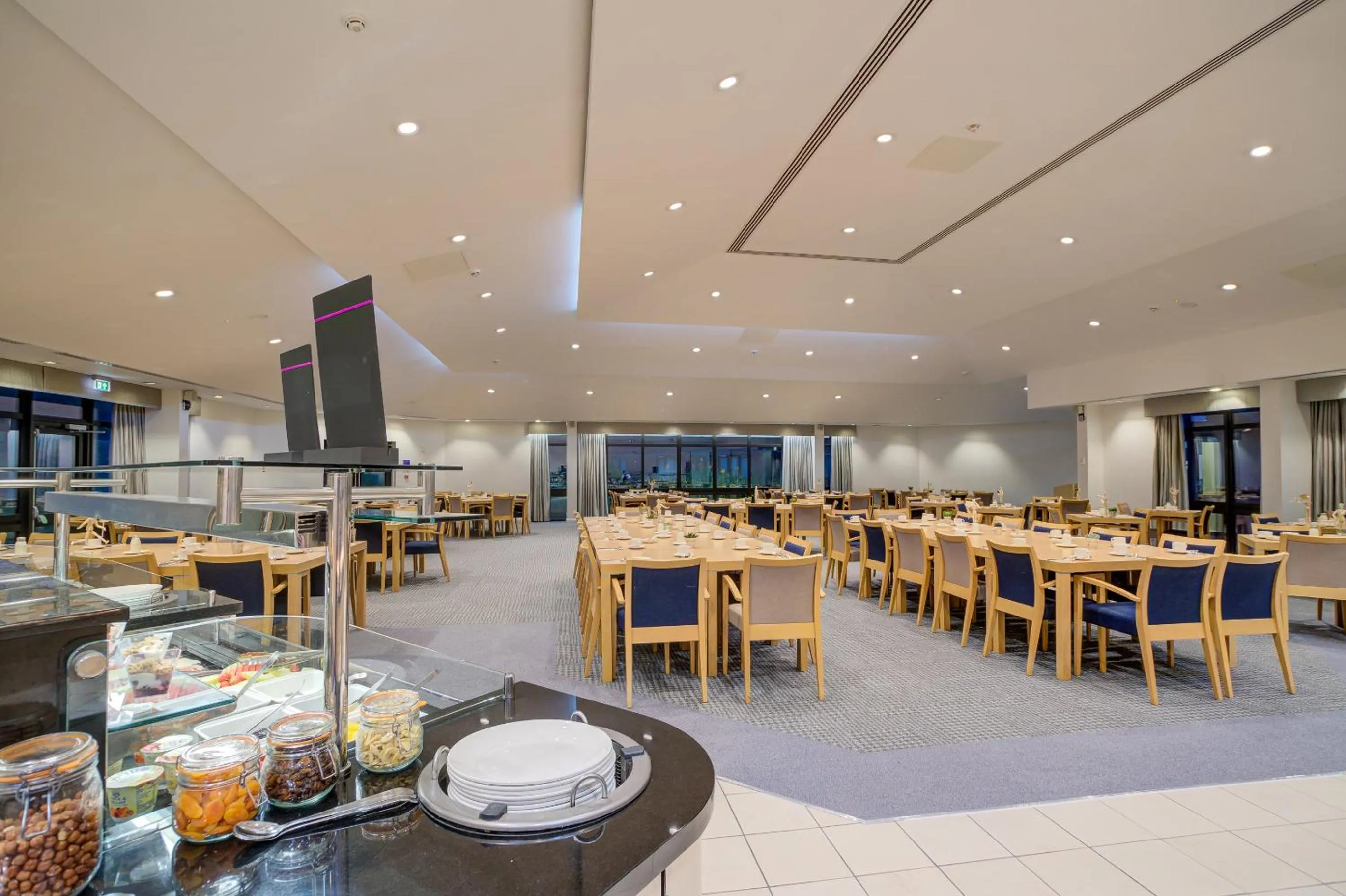 Restaurant/places to eat in Warwick Conferences - Radcliffe