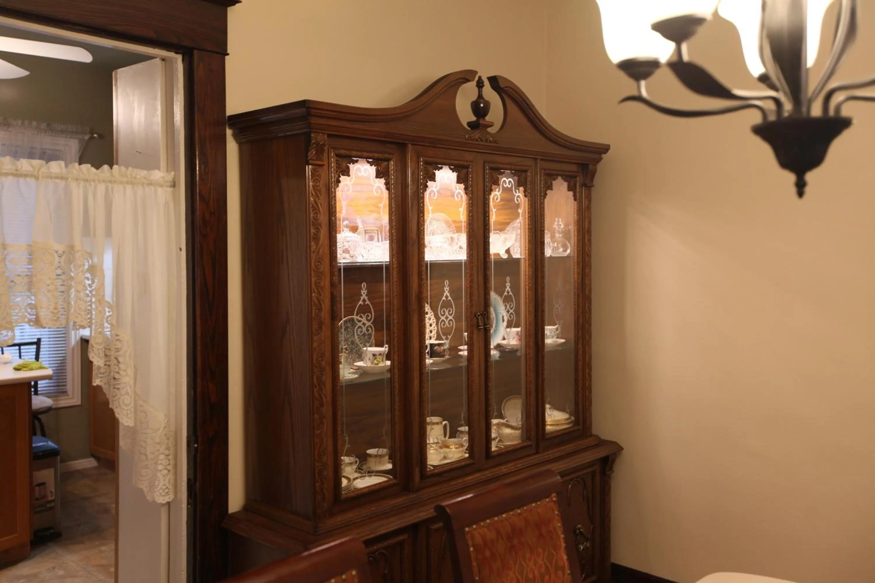 Restaurant/places to eat in Ambiance By The Falls B&B