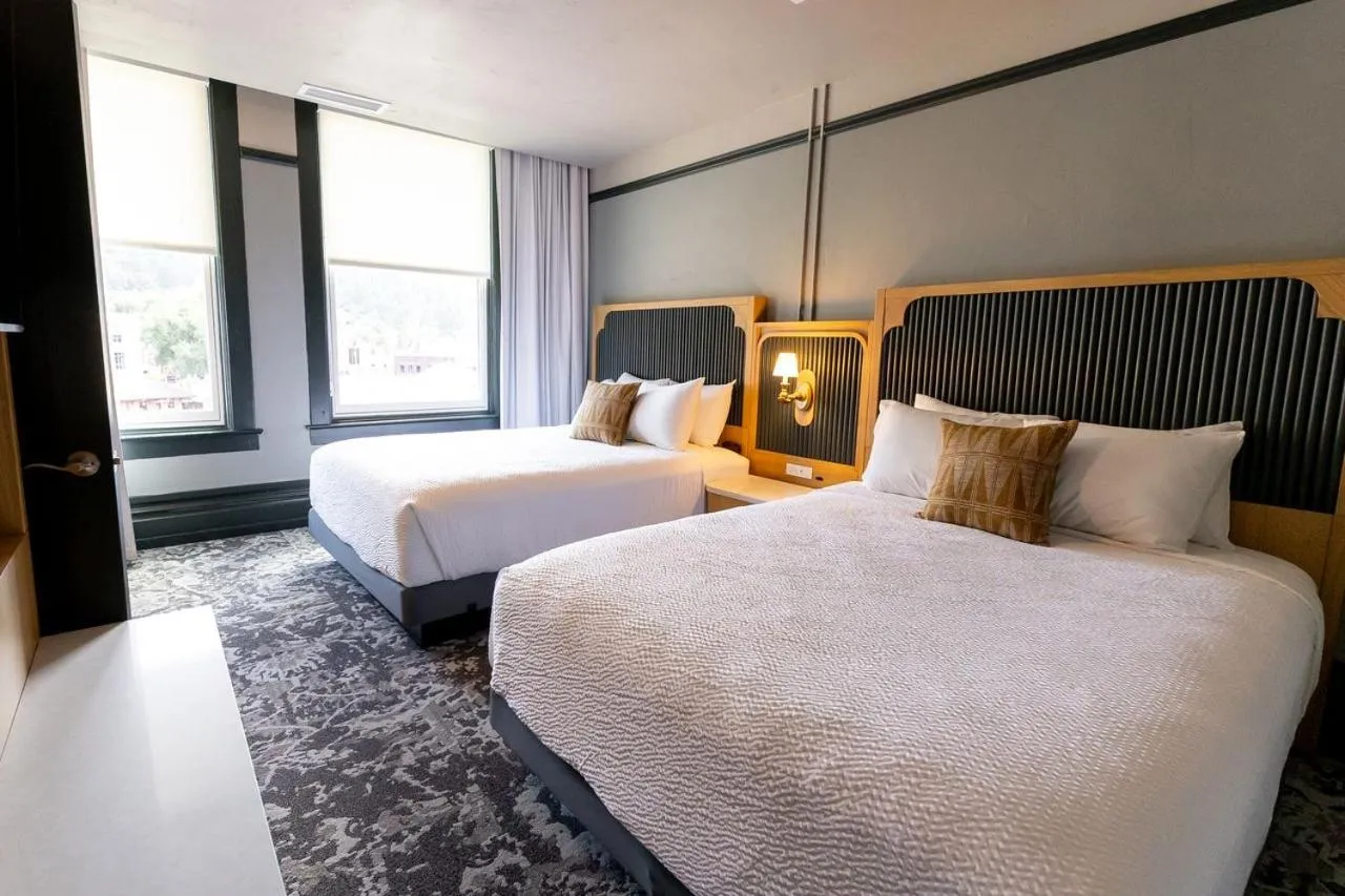 Bed in Historic Franklin Hotel