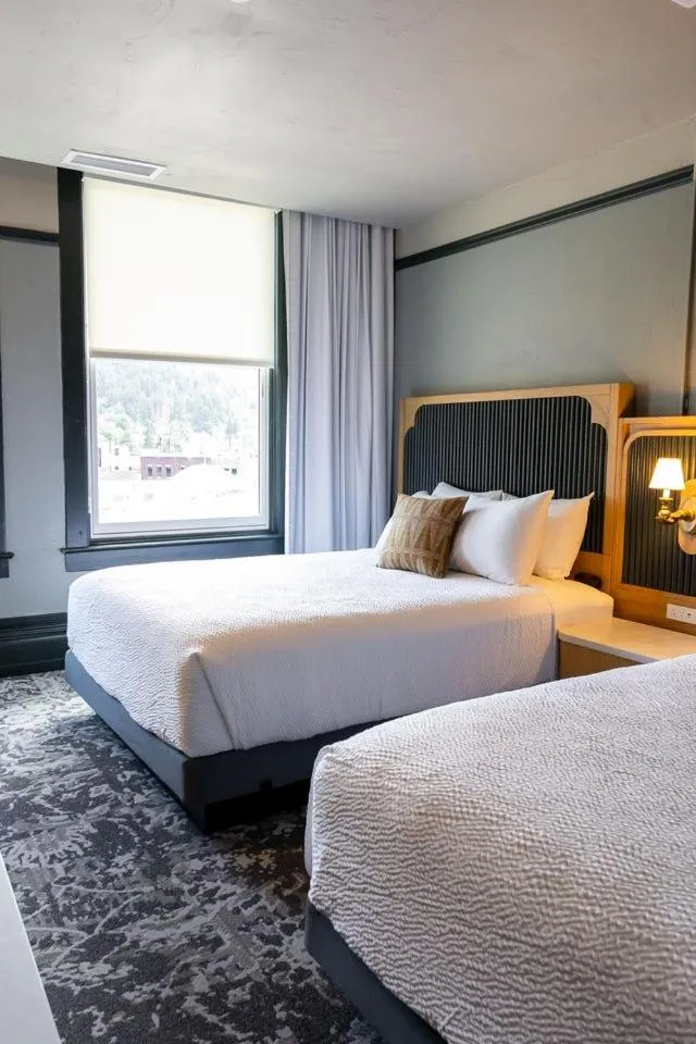 Bed in Historic Franklin Hotel